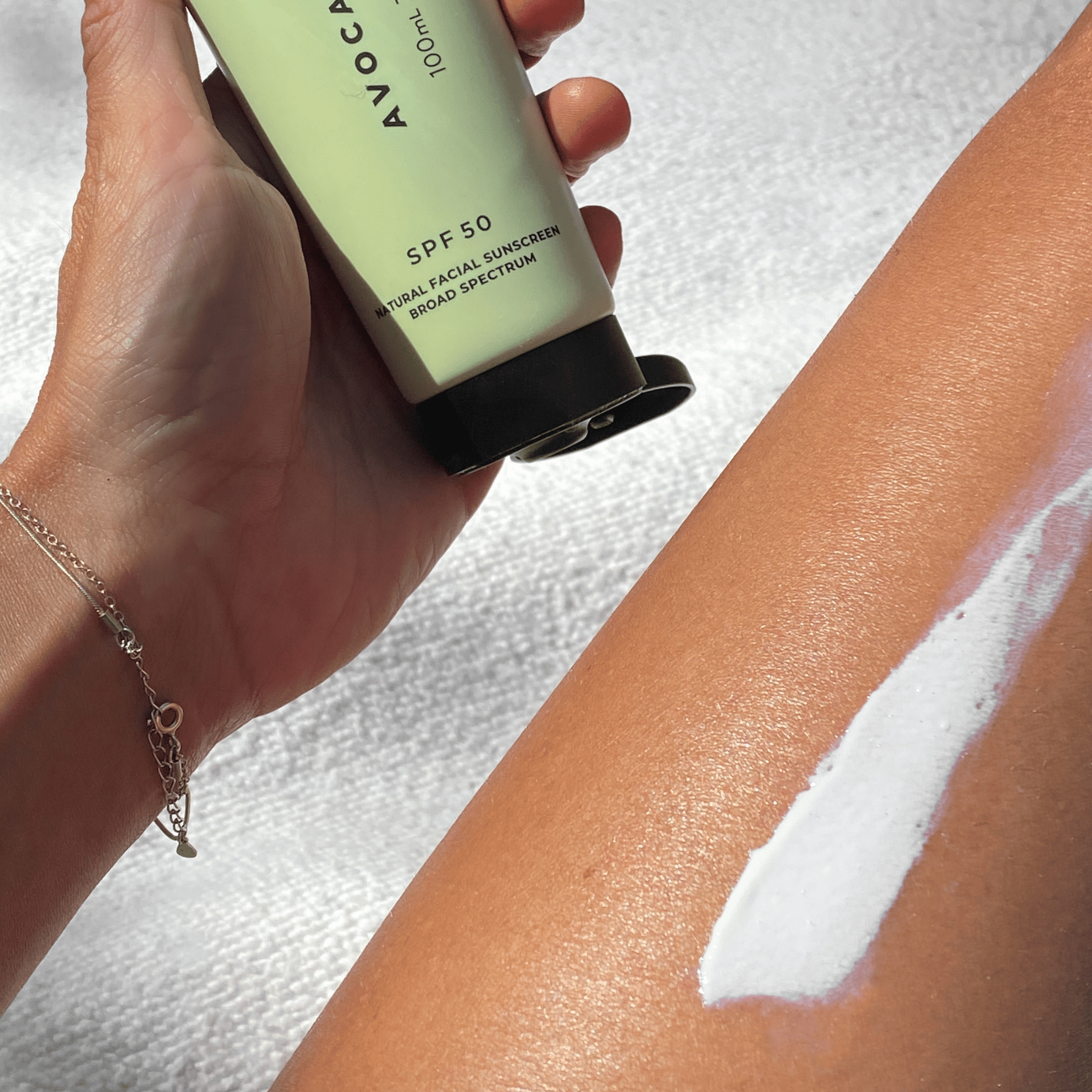Avocado Zinc SPF 50 Natural Physical Sunscreen application