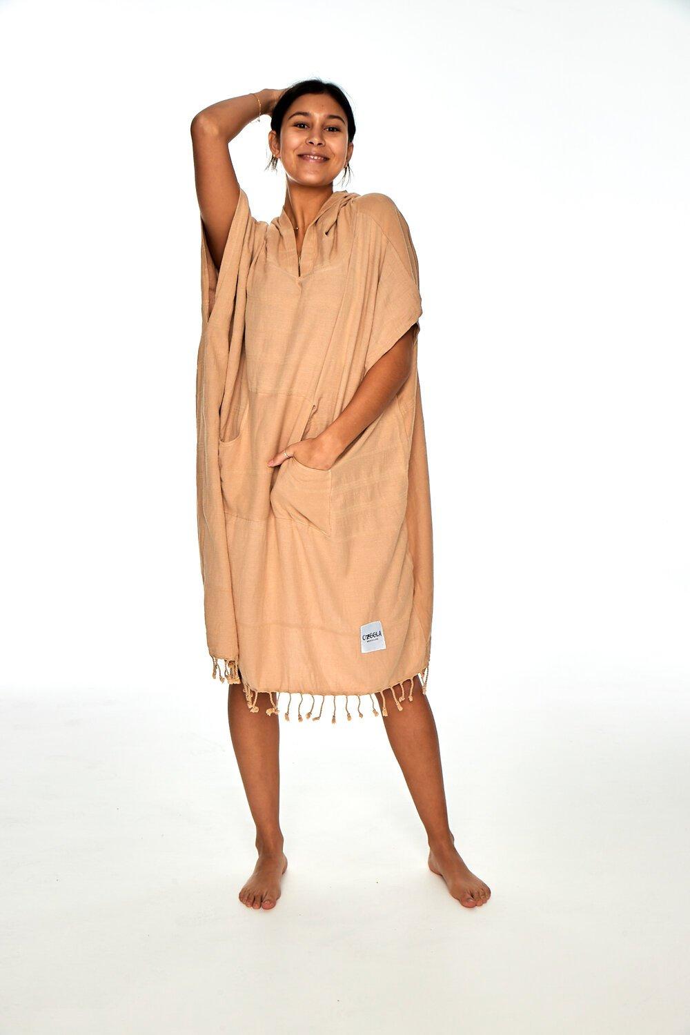 OZoola Surf Poncho - Sand on model