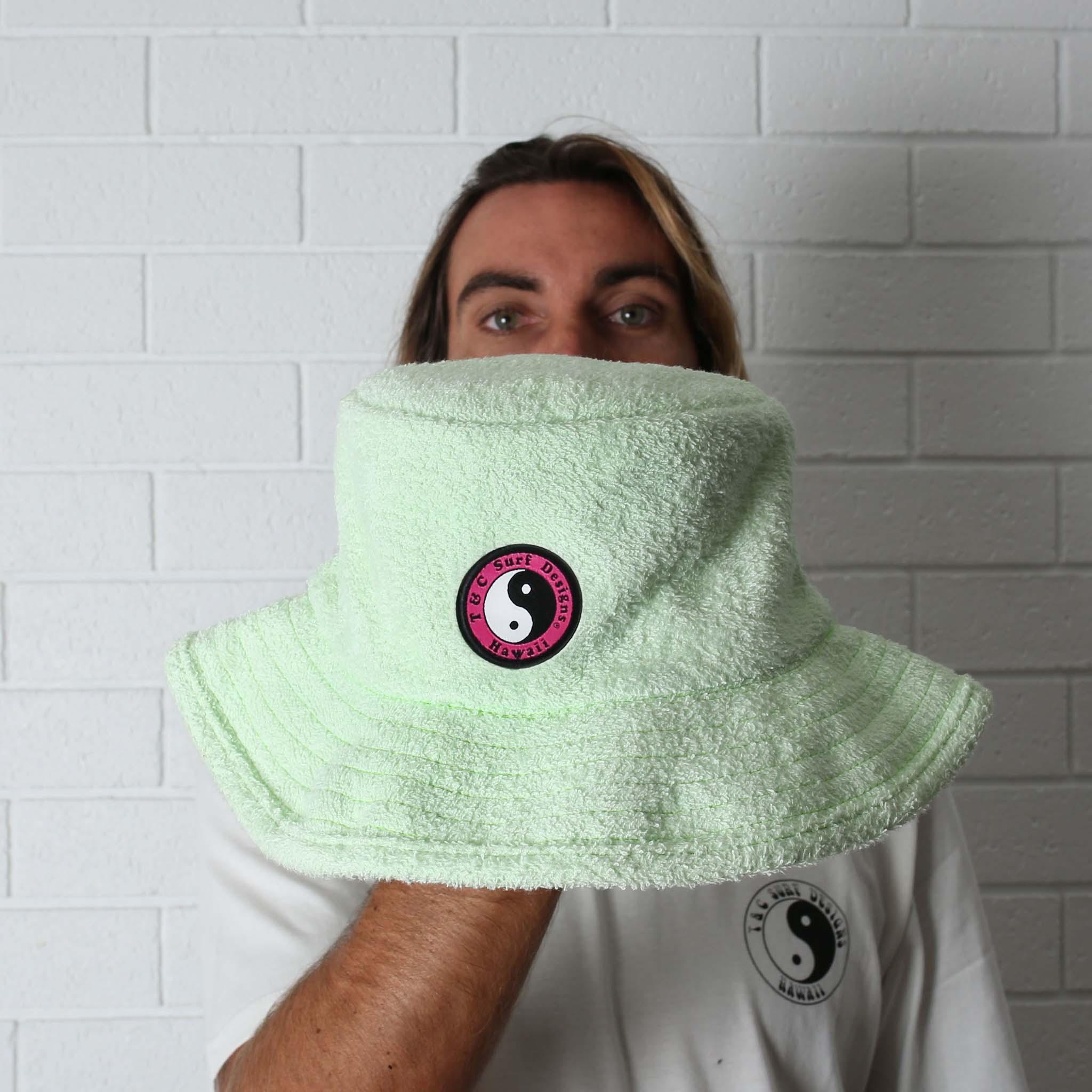 T&C Terry Beach Hat - Lime green held by man