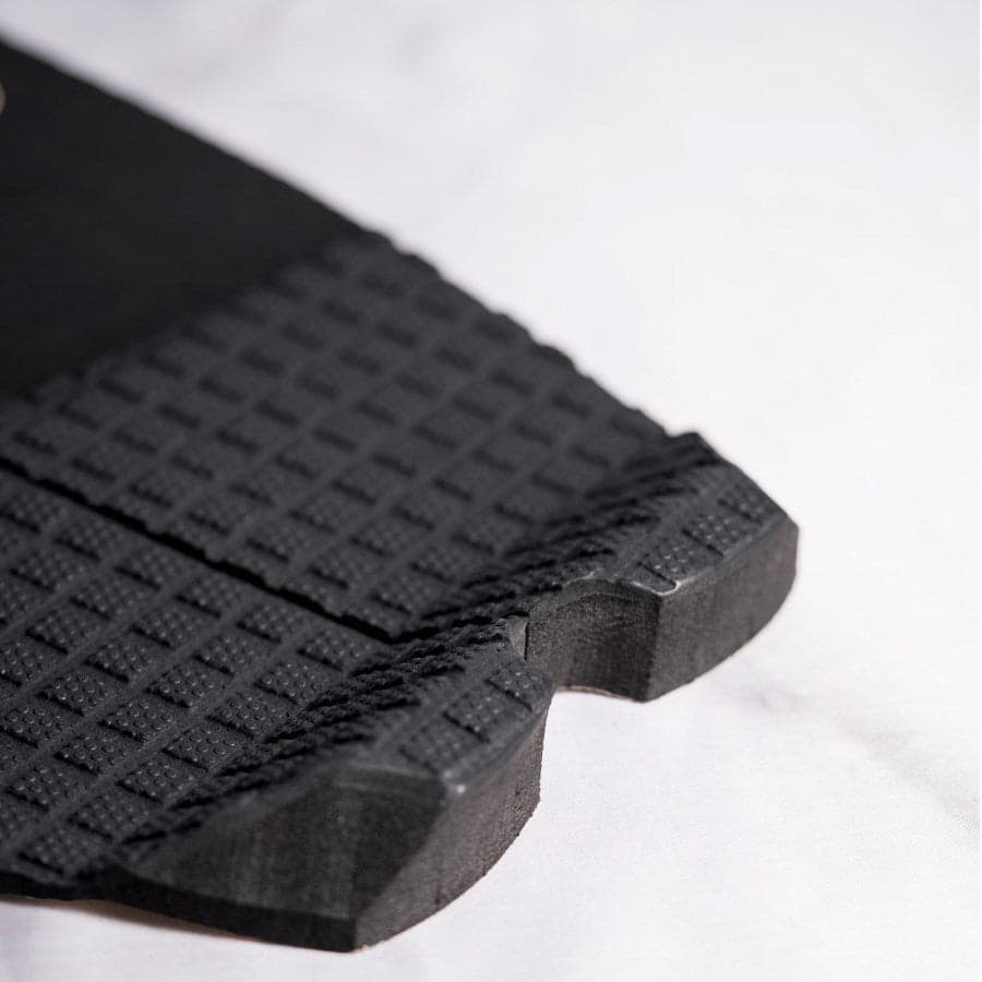 Bravosurf | DEFLOW TRACTION 2 PIECE PAD | Black