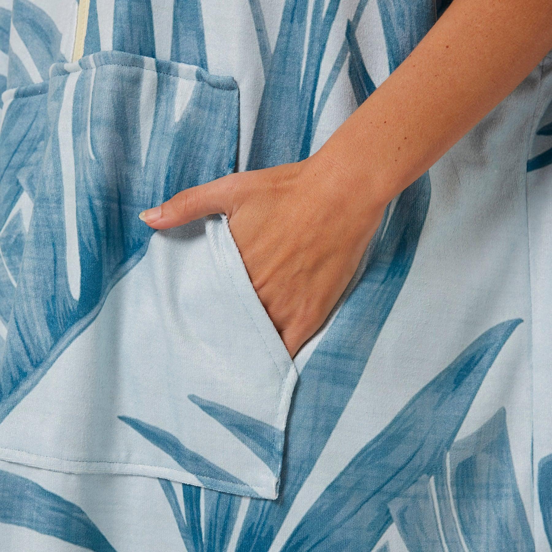Palm Zip Hooded Poncho