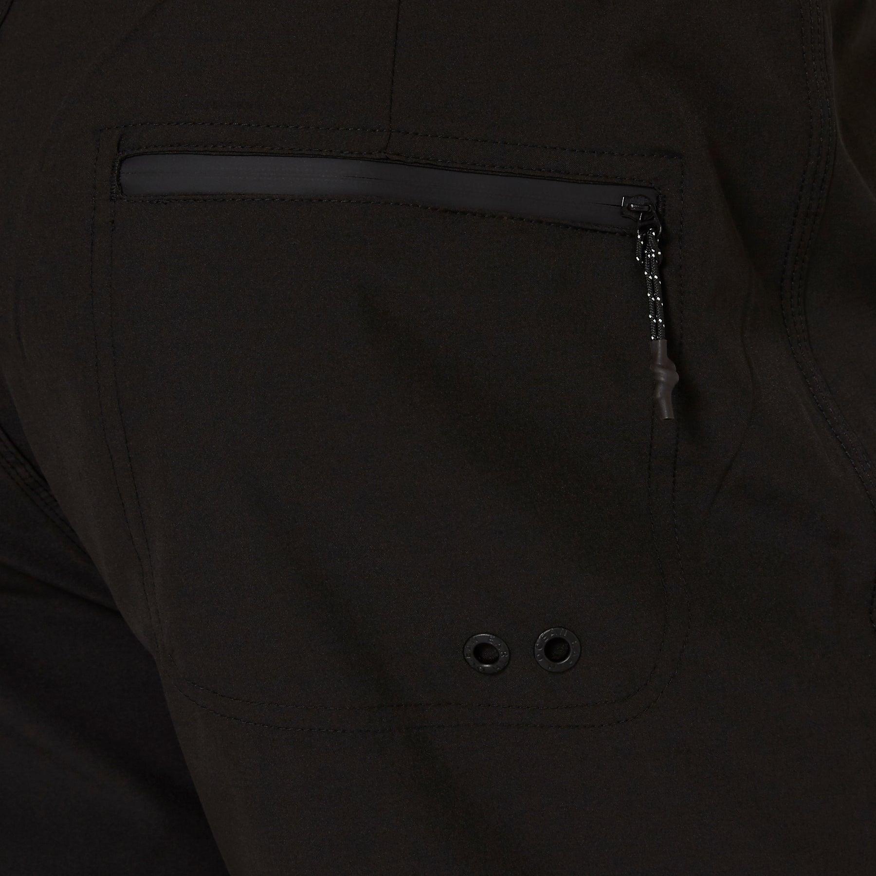 Logo detail Black shorts
