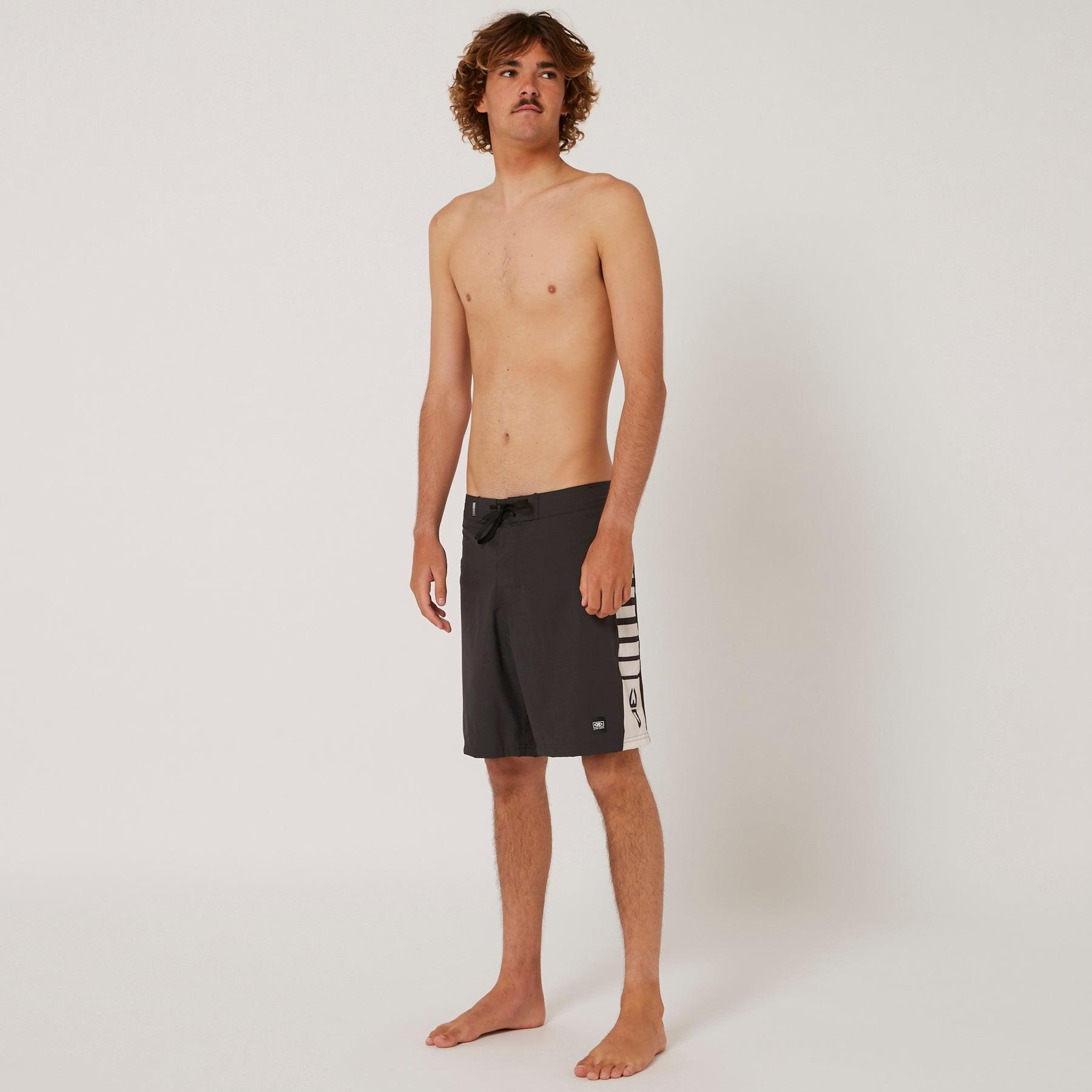 Infinite 19" Boardshort