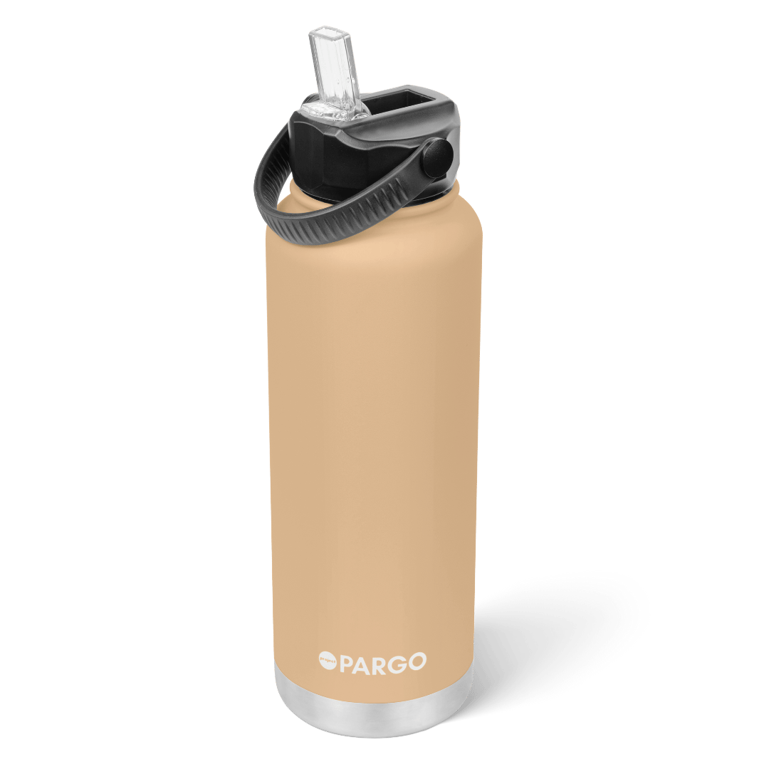 Insulated sports water bottle with straw, 1200mL capacity : DESERT Sand