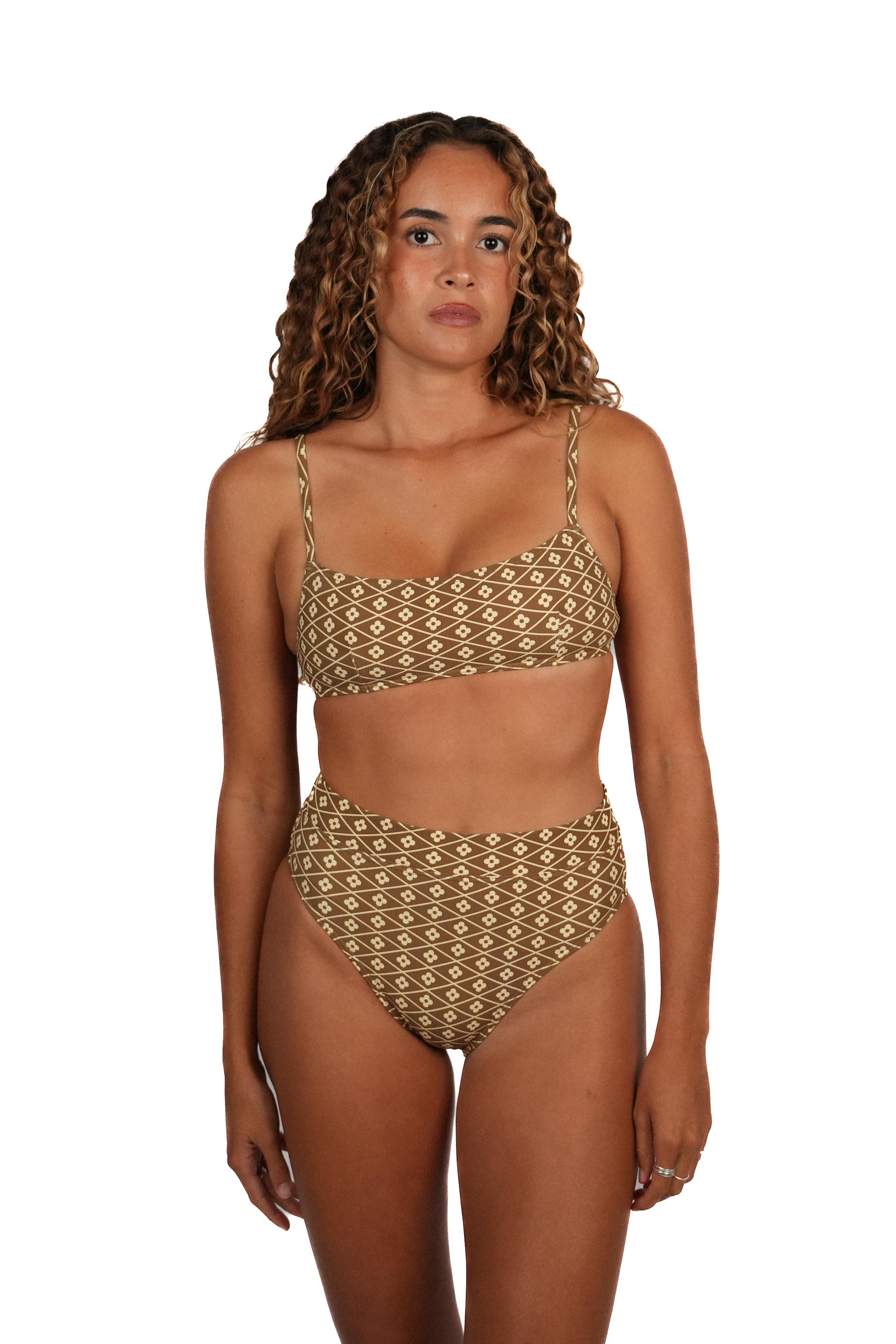 Front view Ottie Bottom