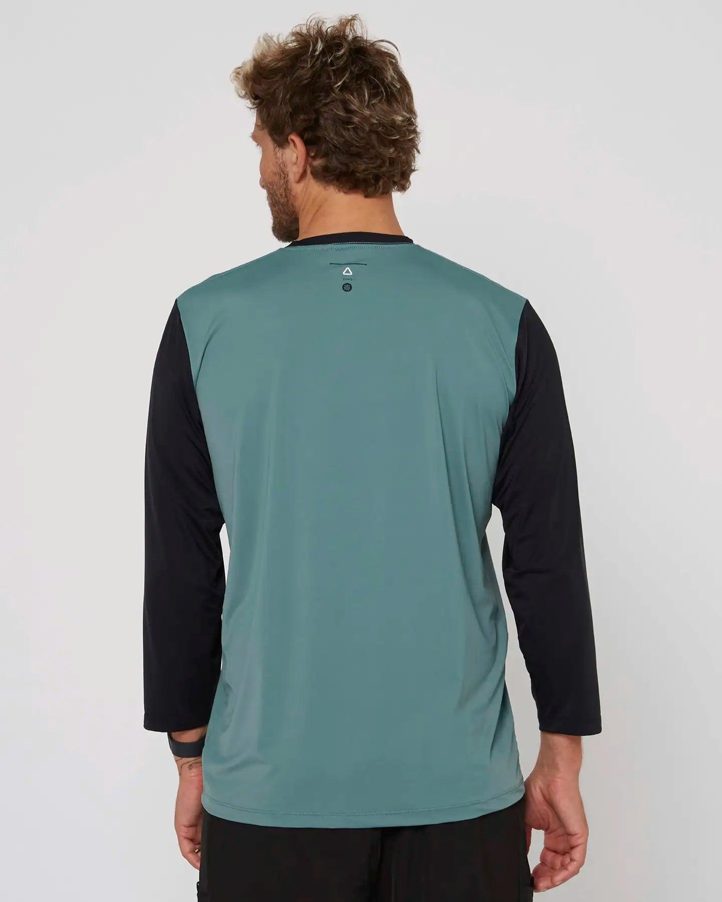 Follow Water Raglan 3/4 Tee - Black/Olive Back