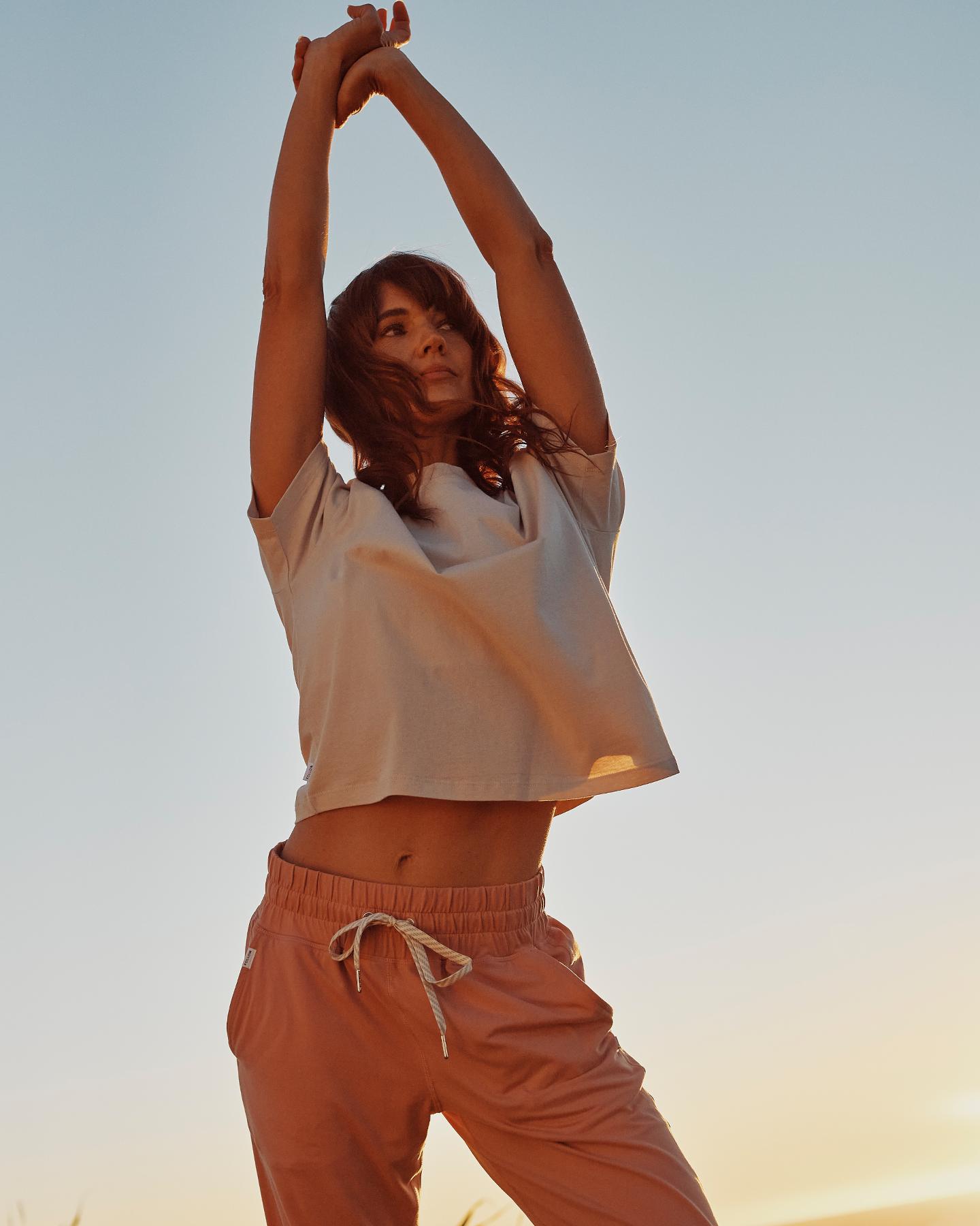 Follow Rhea Oversized Tee - Sand Lifestyle 3