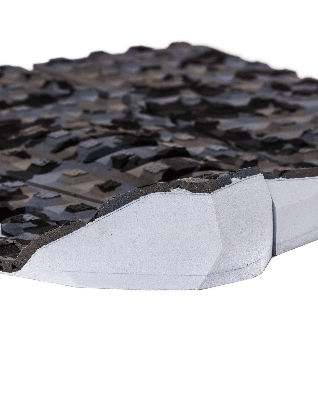 Close-up of traction pattern