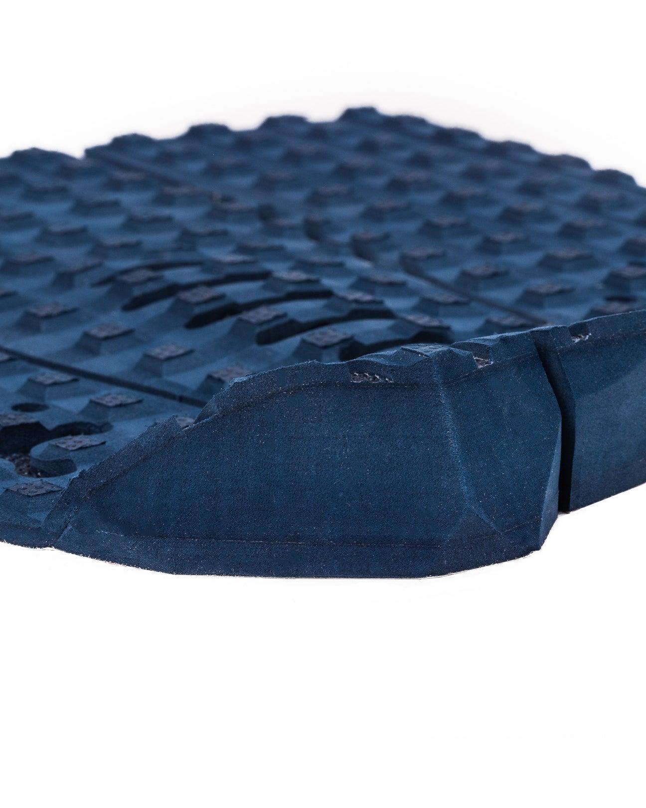 Close-up of traction pattern