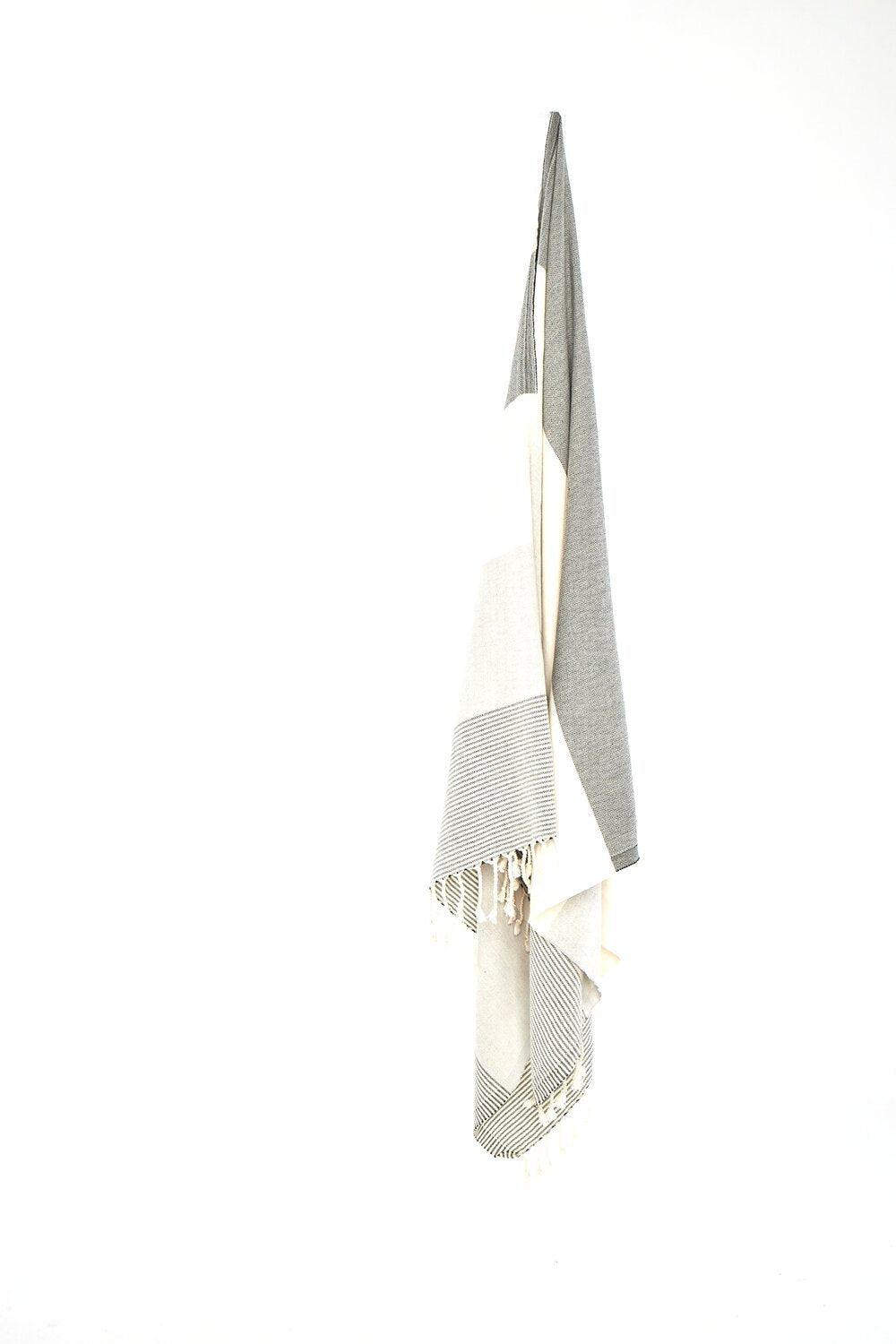 Johnny towel hanging