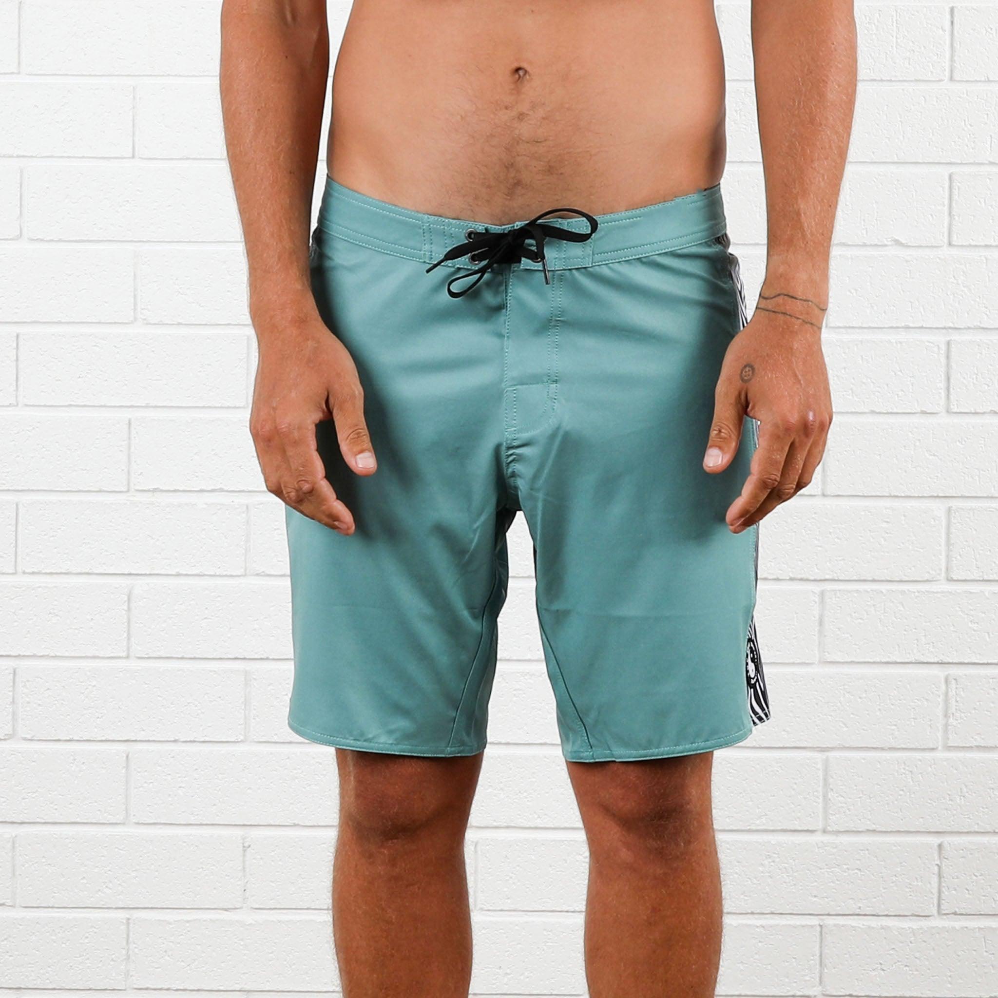 Warped Trunk - Jade