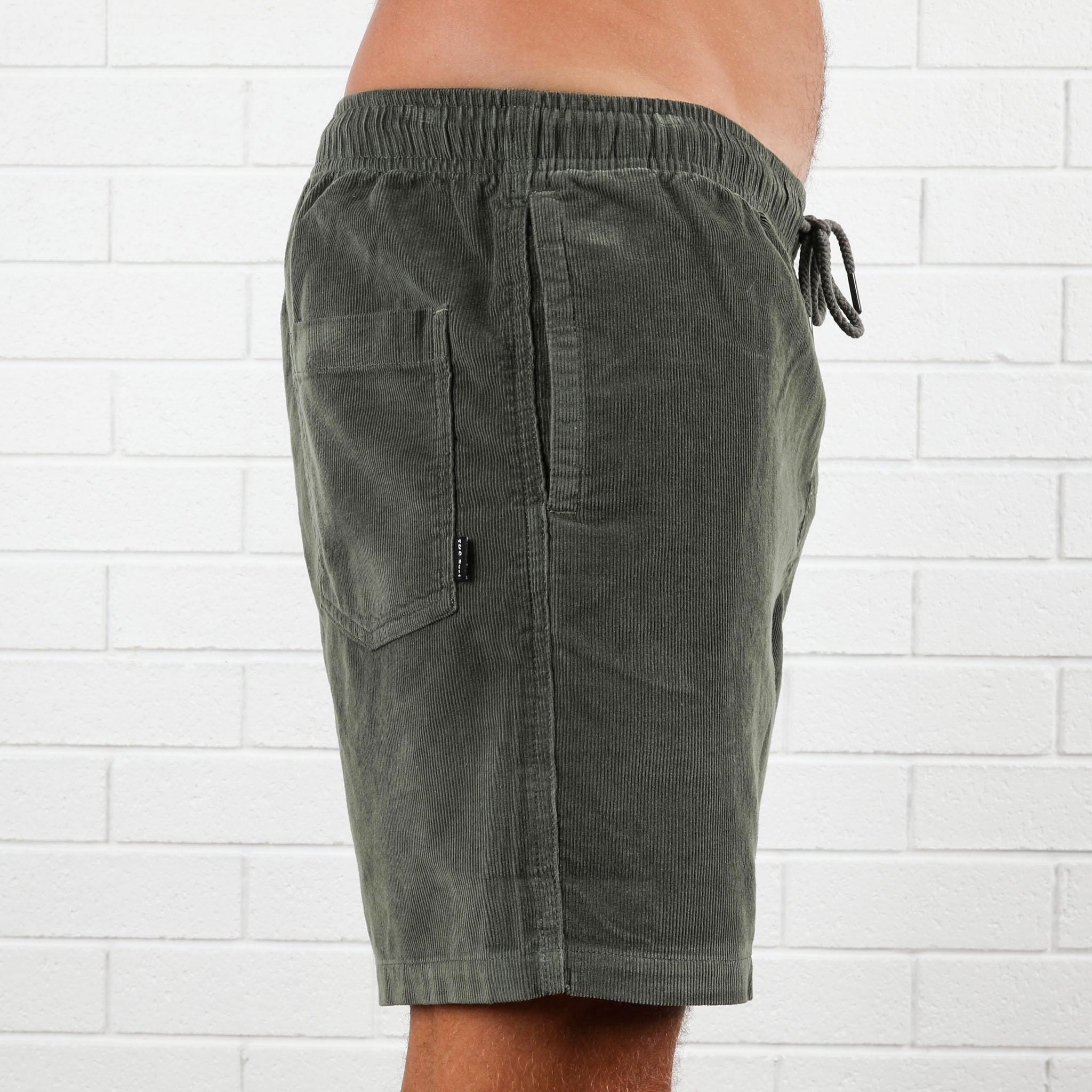Side view with rear pocket