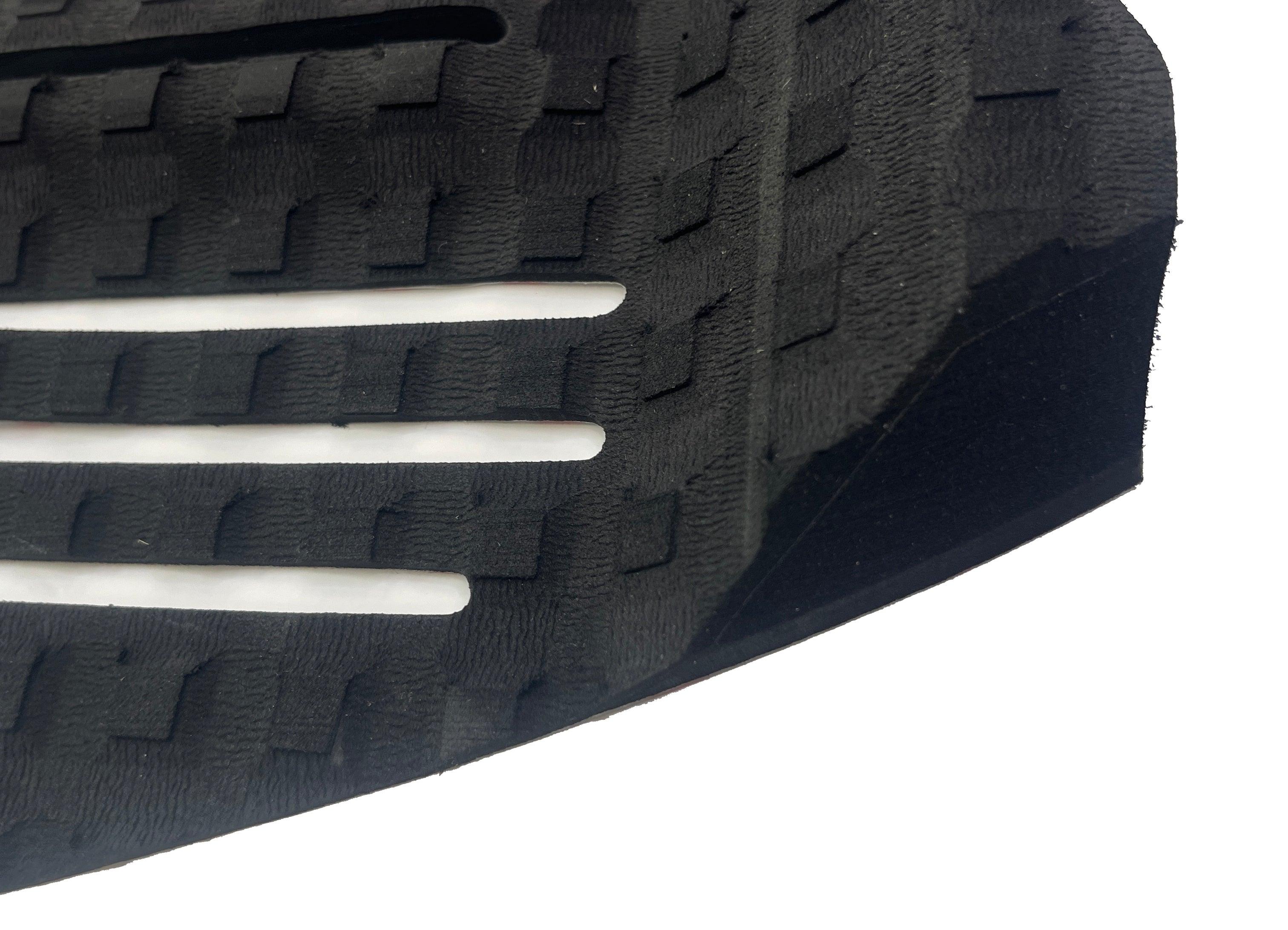 Side view of traction pad