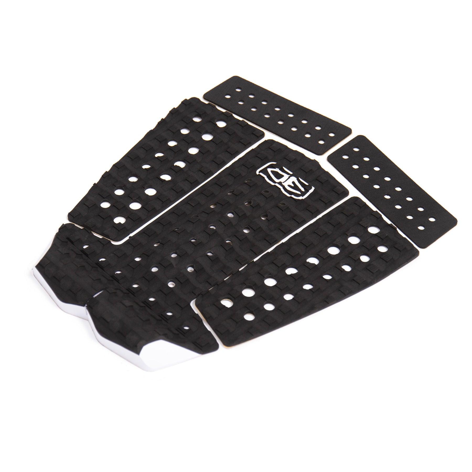 Angled view of tail pad