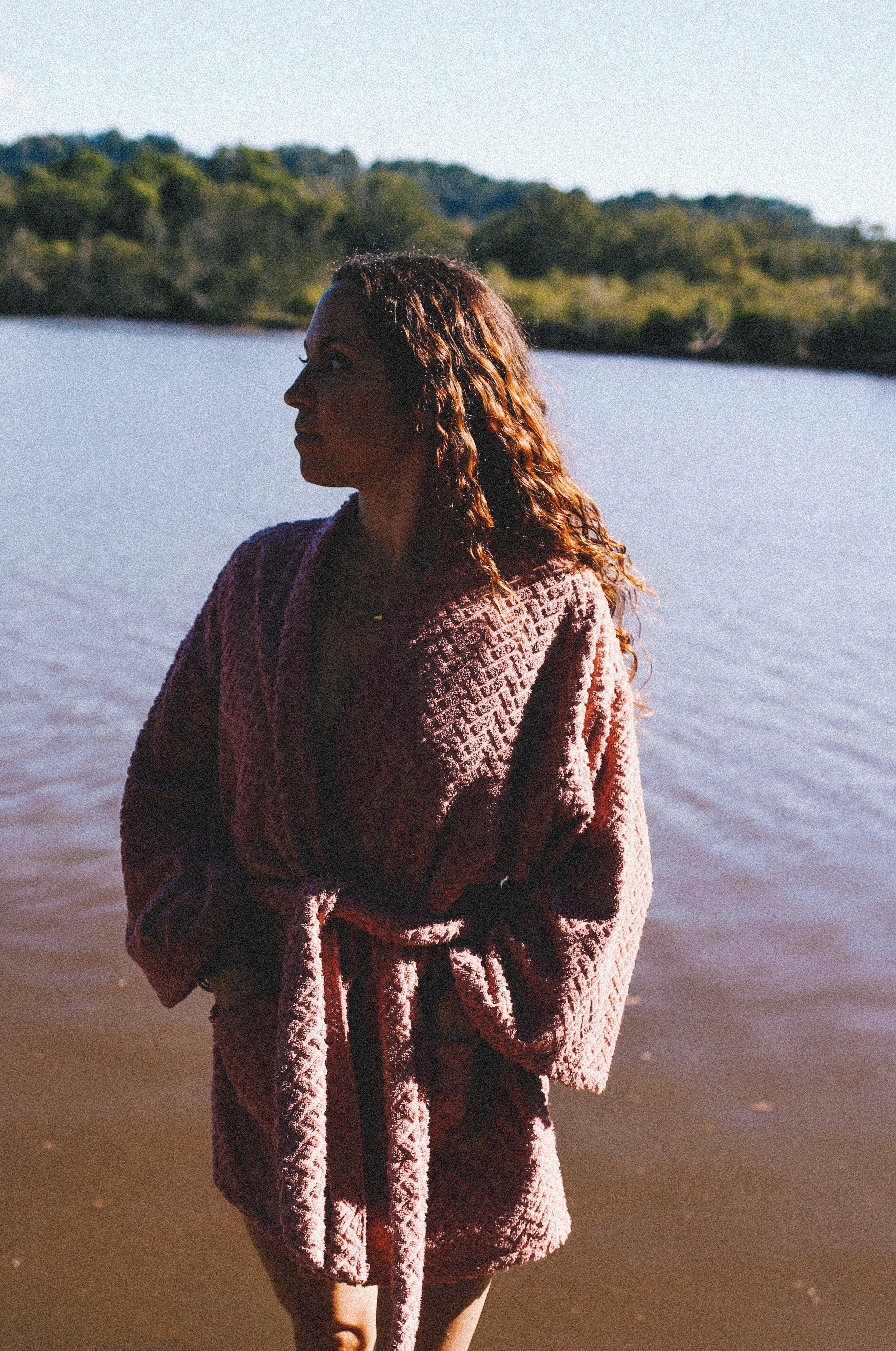 Kimono lifestyle river back