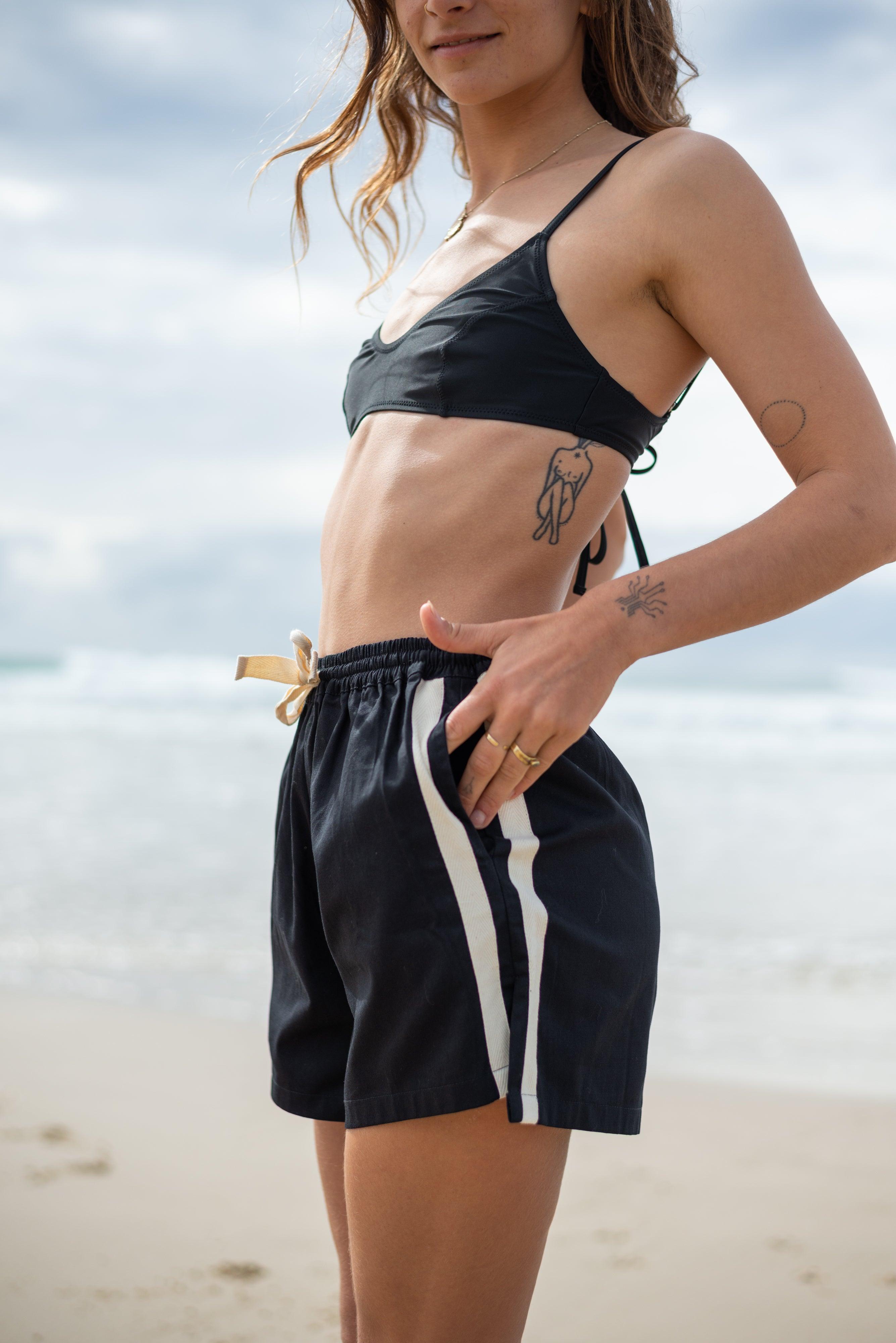 Boardshorts side view beach