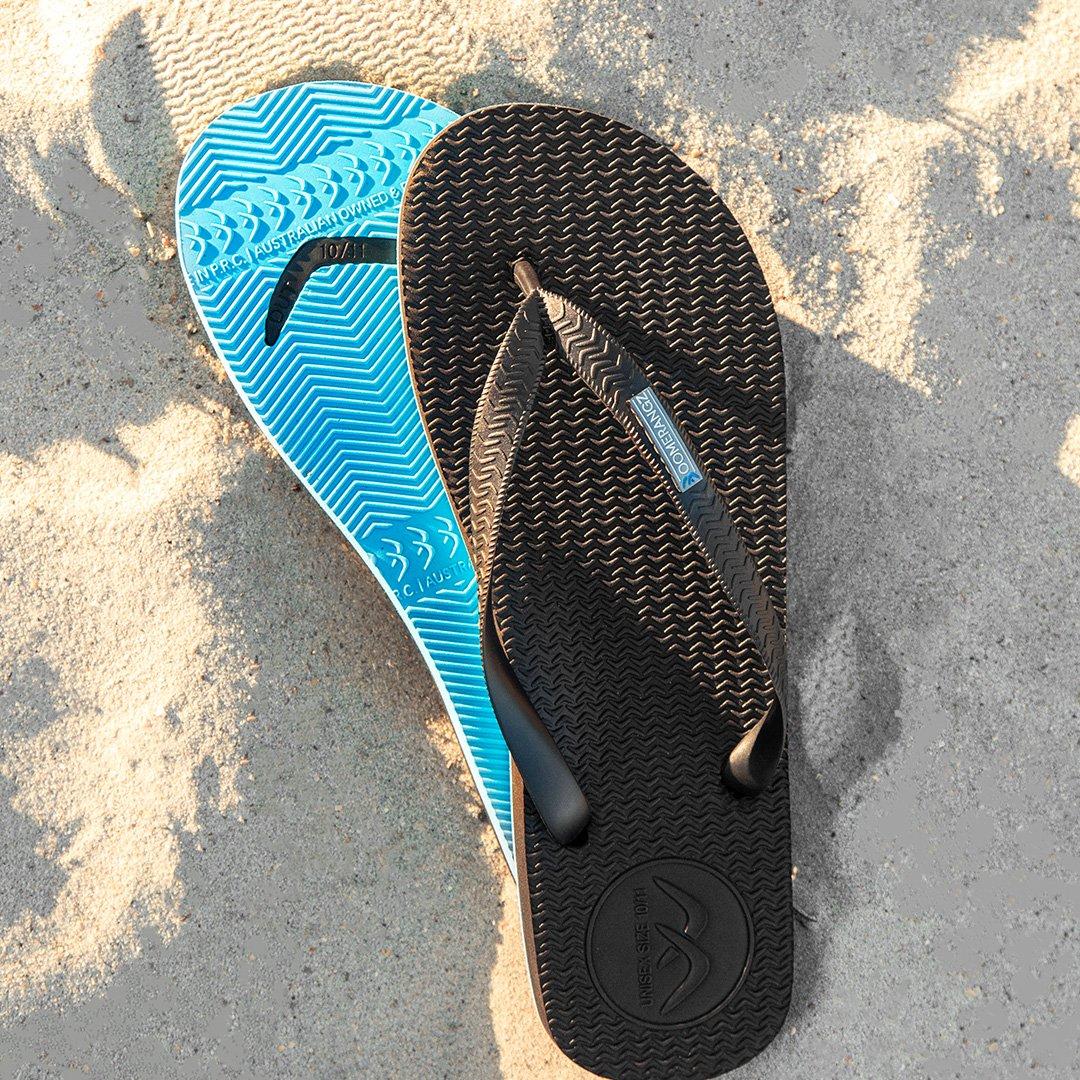 Boomerangz Men's Black/Blue Thongs 3