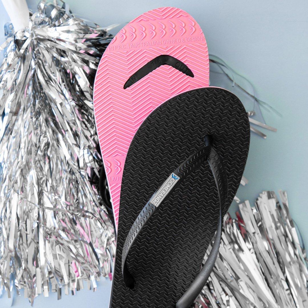 Boomerangz Women's Black/Pink Thongs 1