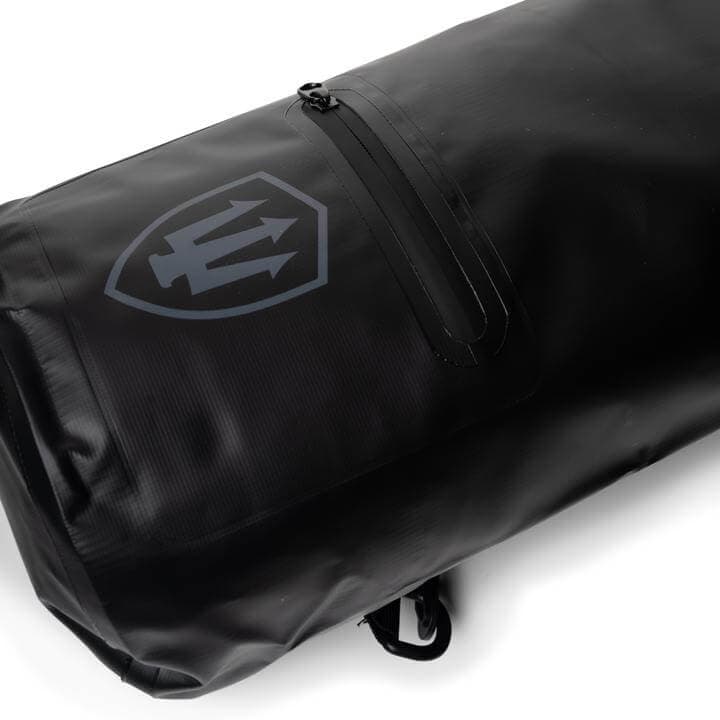 ESSENTIALS 10L DRY BAGzip