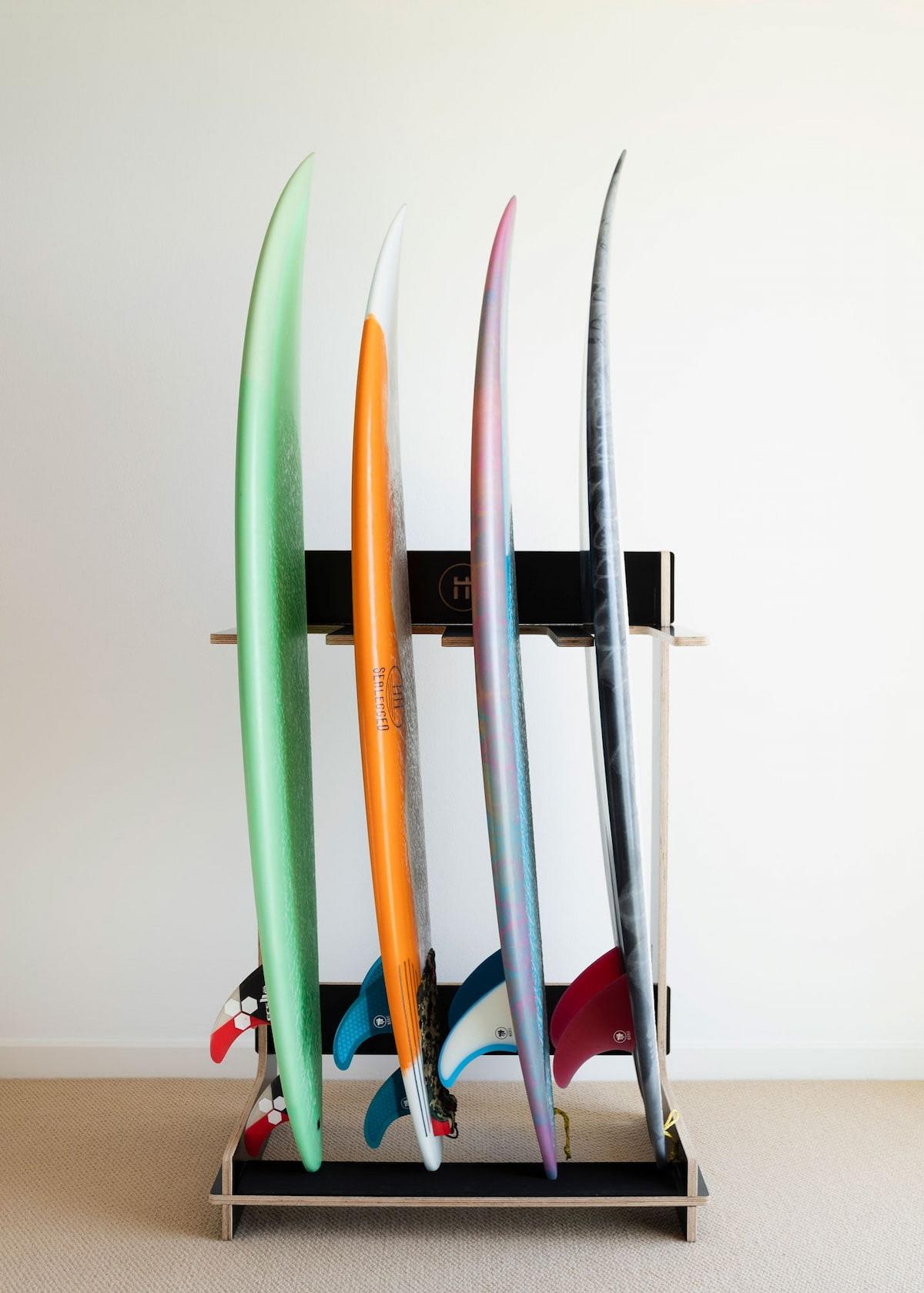 Formatt Q8 Freestanding Surfboard Rack Black with board