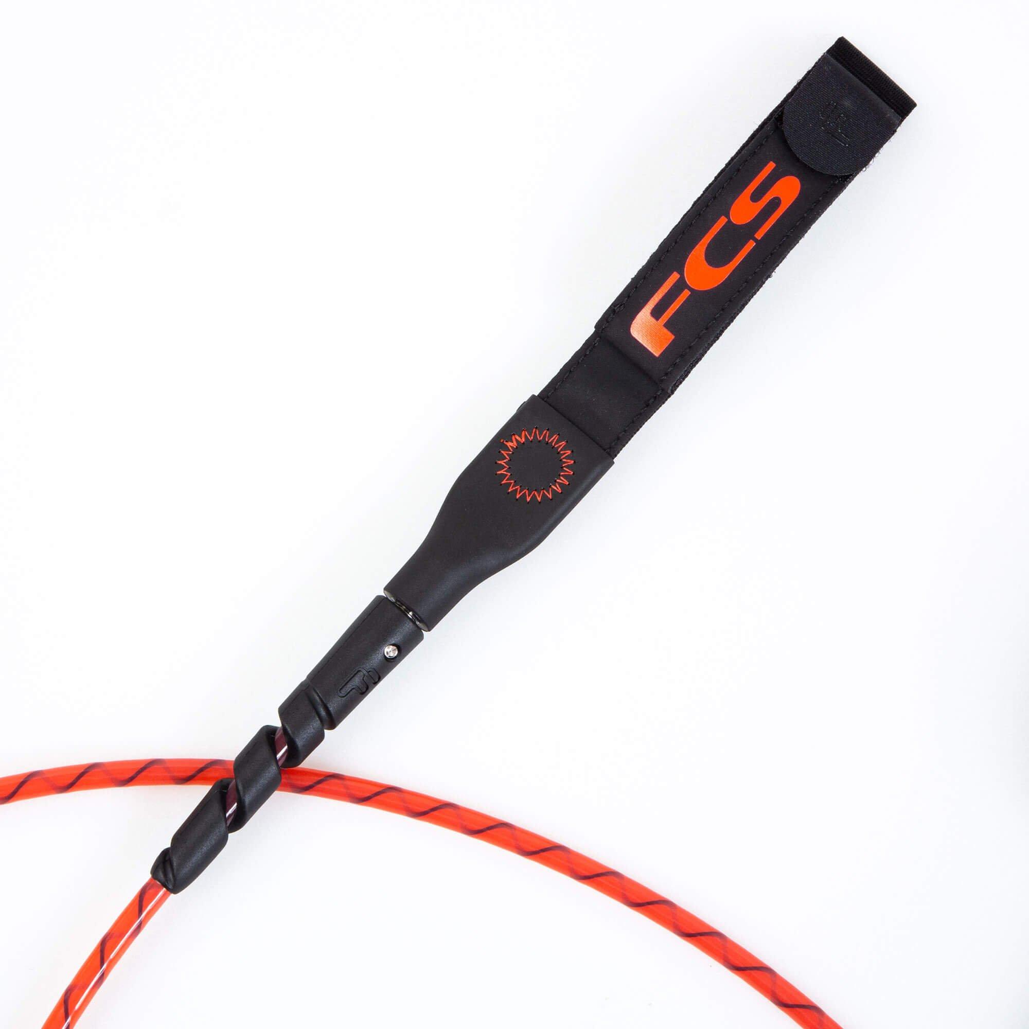 7FT FREEDOM HELIX LEASH ALL ROUND - RED connect