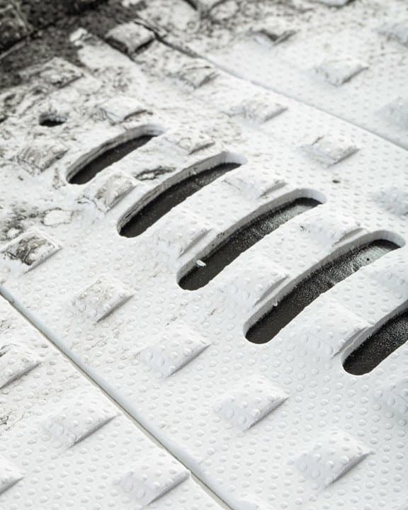 Mick Fanning Lite Tail Pad - White Fade Black 3