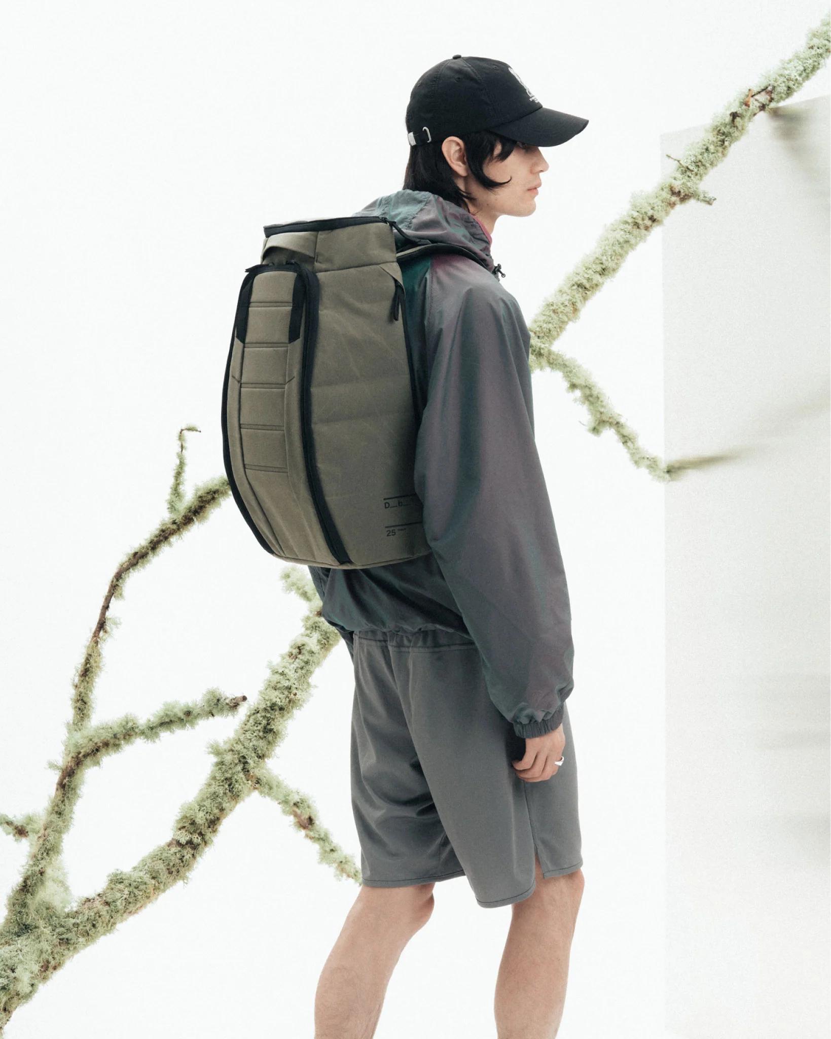 Hugger Backpack 25L - Forest Green