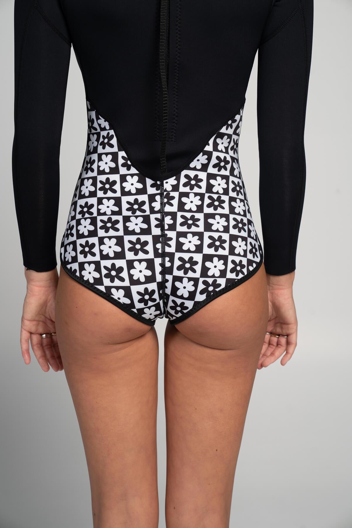Inner Relm Daisy Venom 2mm Springsuit - Chequer bikini cut back