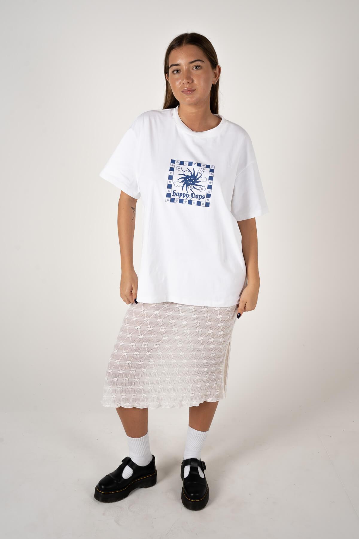 Front view Happy Days Tee