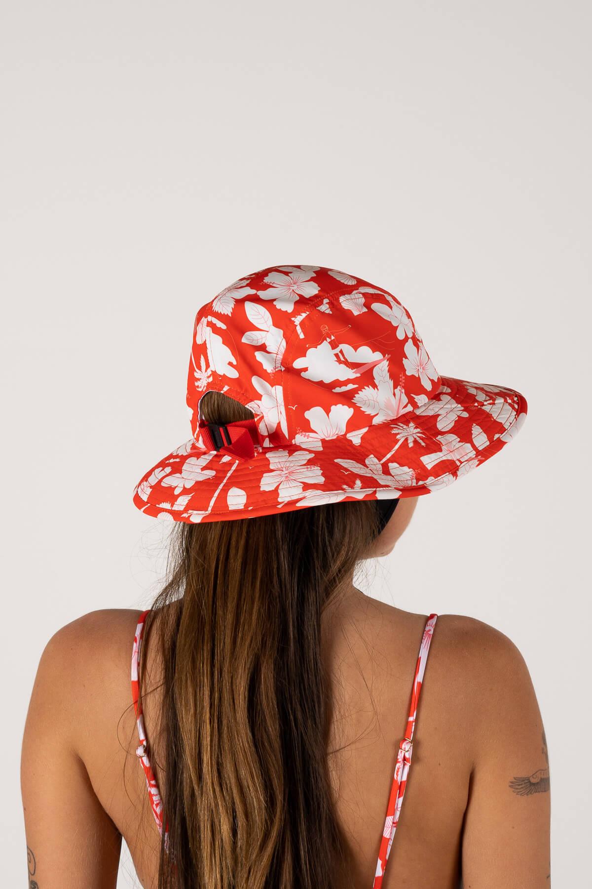 Back view with ponytail opening