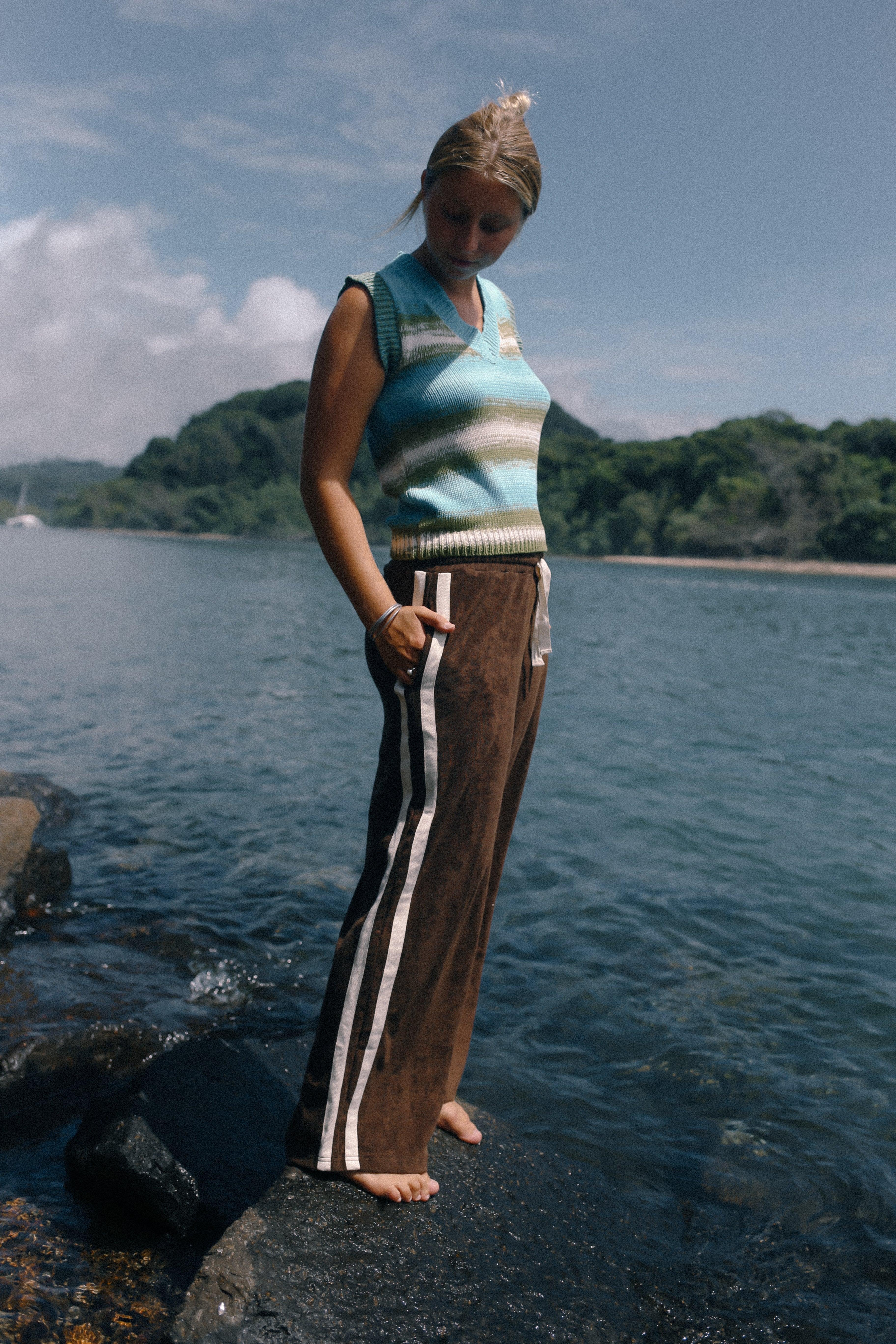 Knit Vest Ocean on rocks