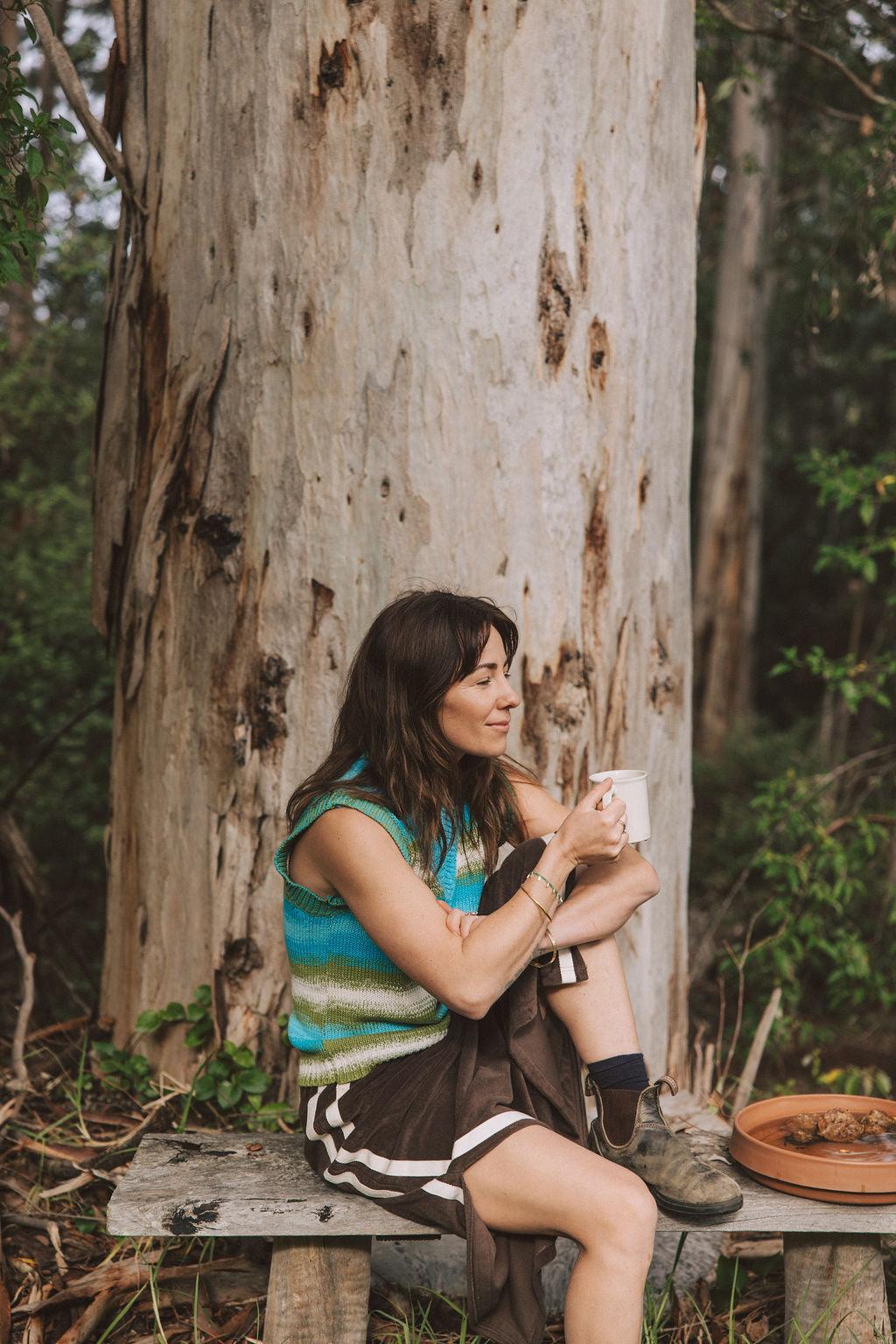Knit Vest Ocean by tree