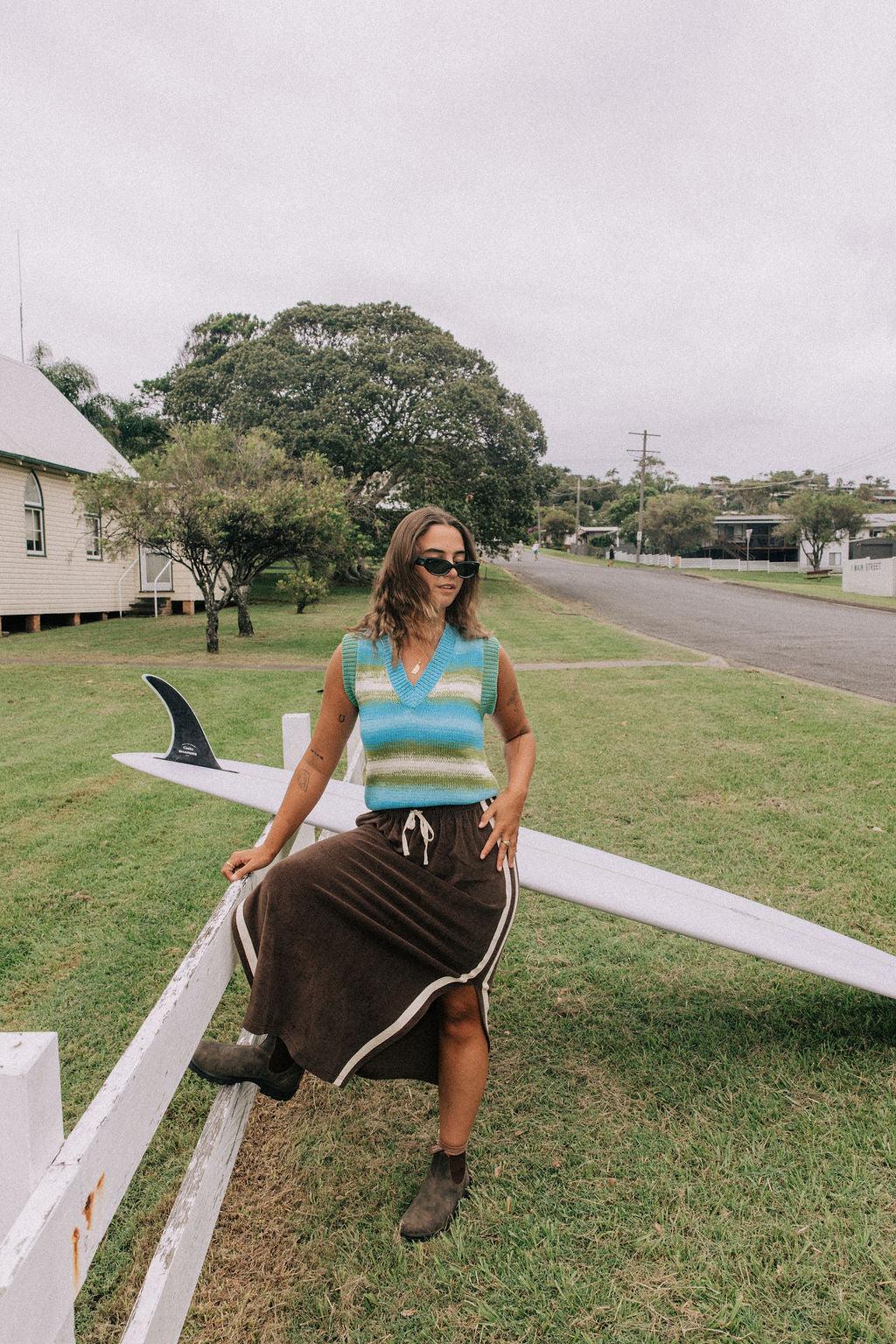Knit Vest Ocean by fence