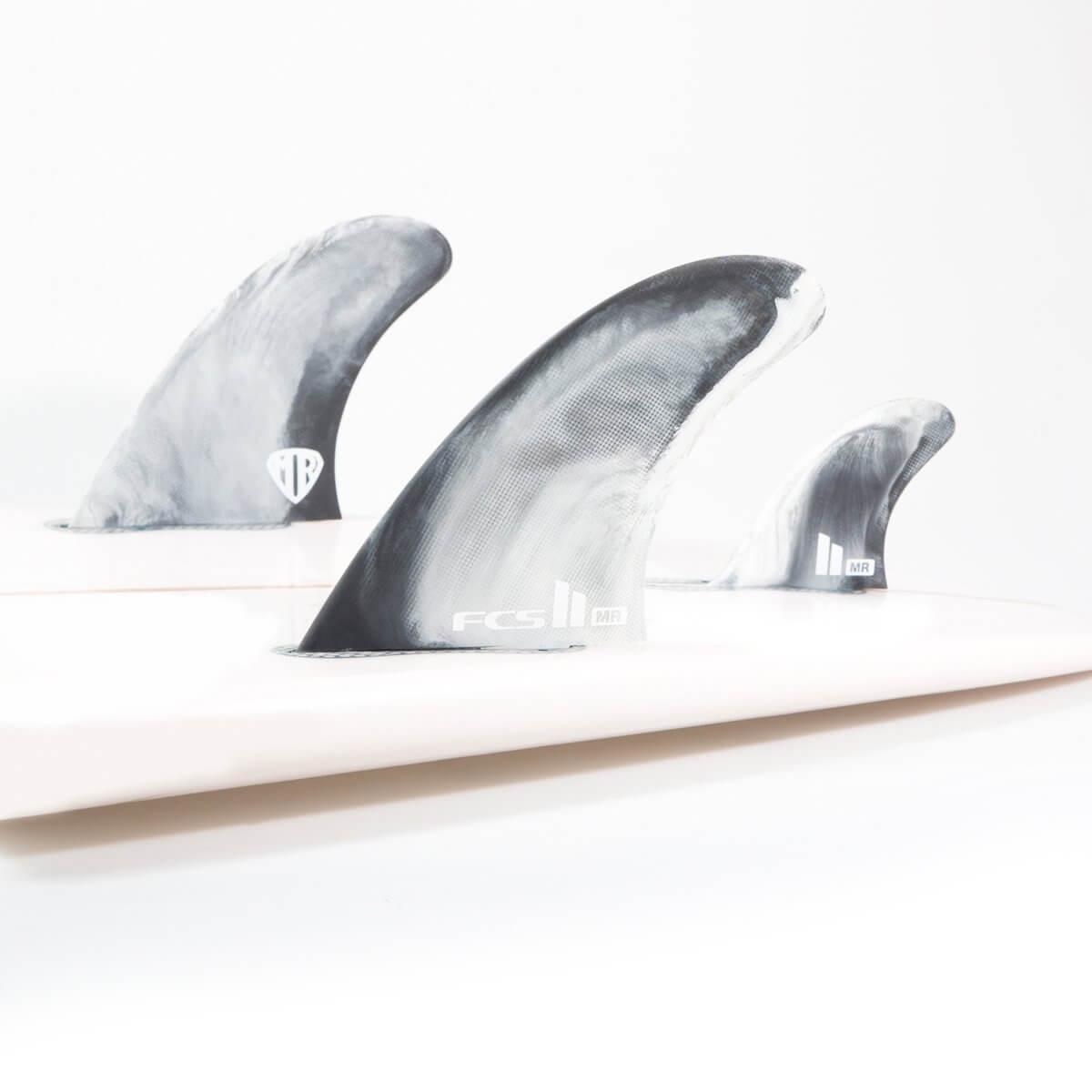 FCS II Mark Richards PC Twin + Stabiliser Fins - Black/White 4