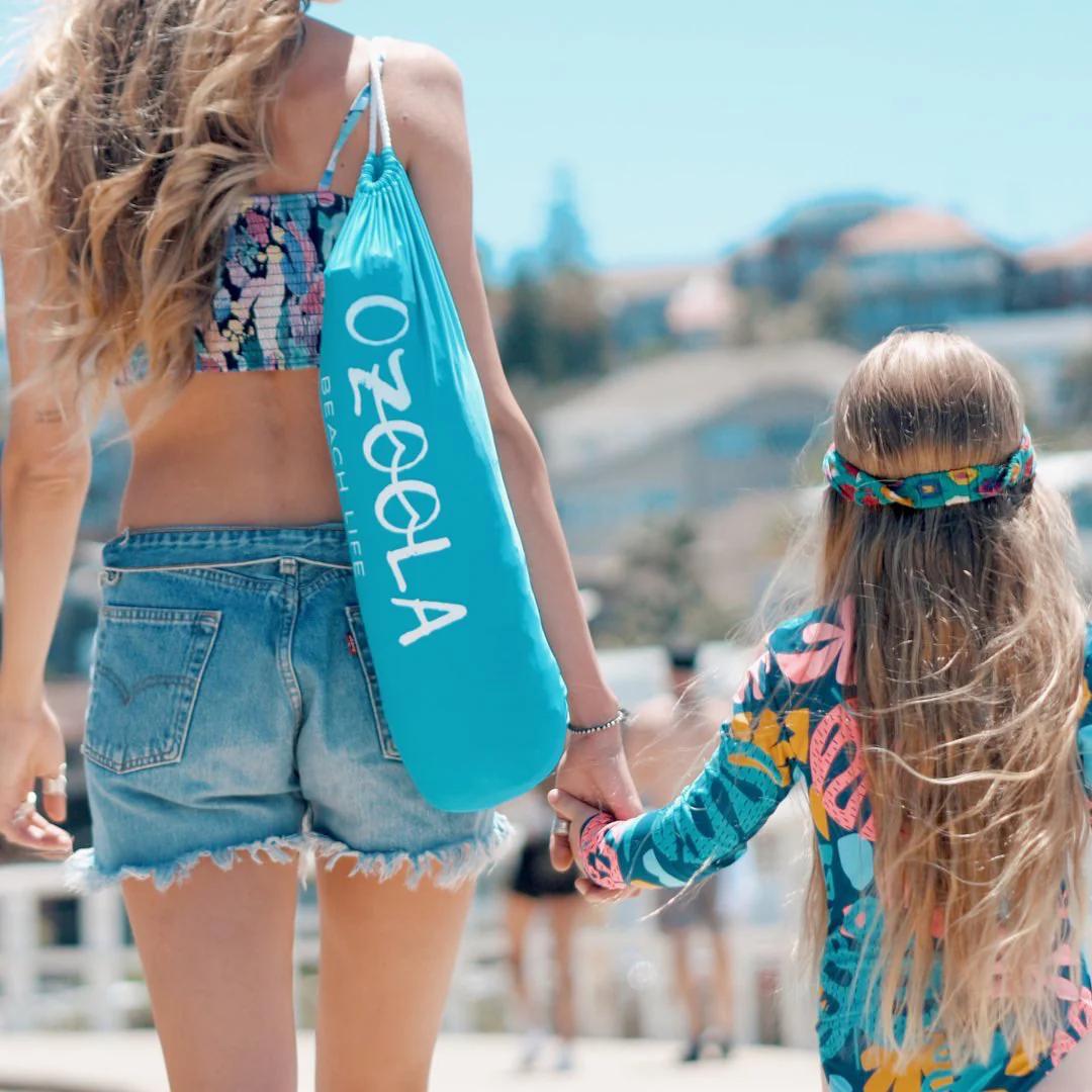 OZoola Ocean Beach Tent