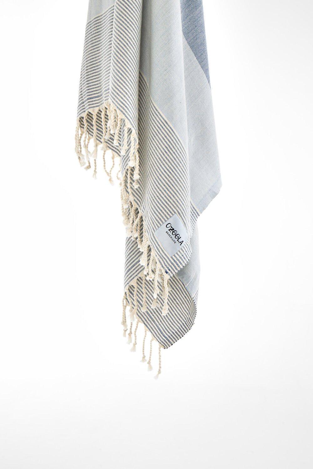 Johnny Turkish Towel - Blue hanged
