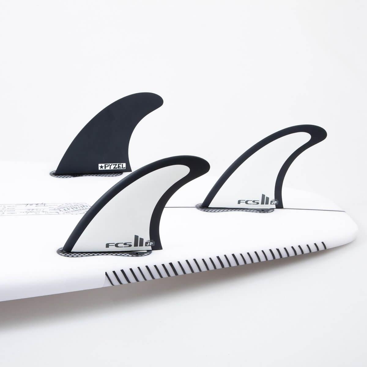 FCS II Pyzel PC Tri Fins-Black/White-M 3