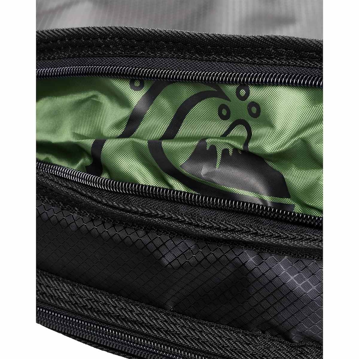 Quiksilver Transit Funboard Boardbag - Black expandable fin gusset