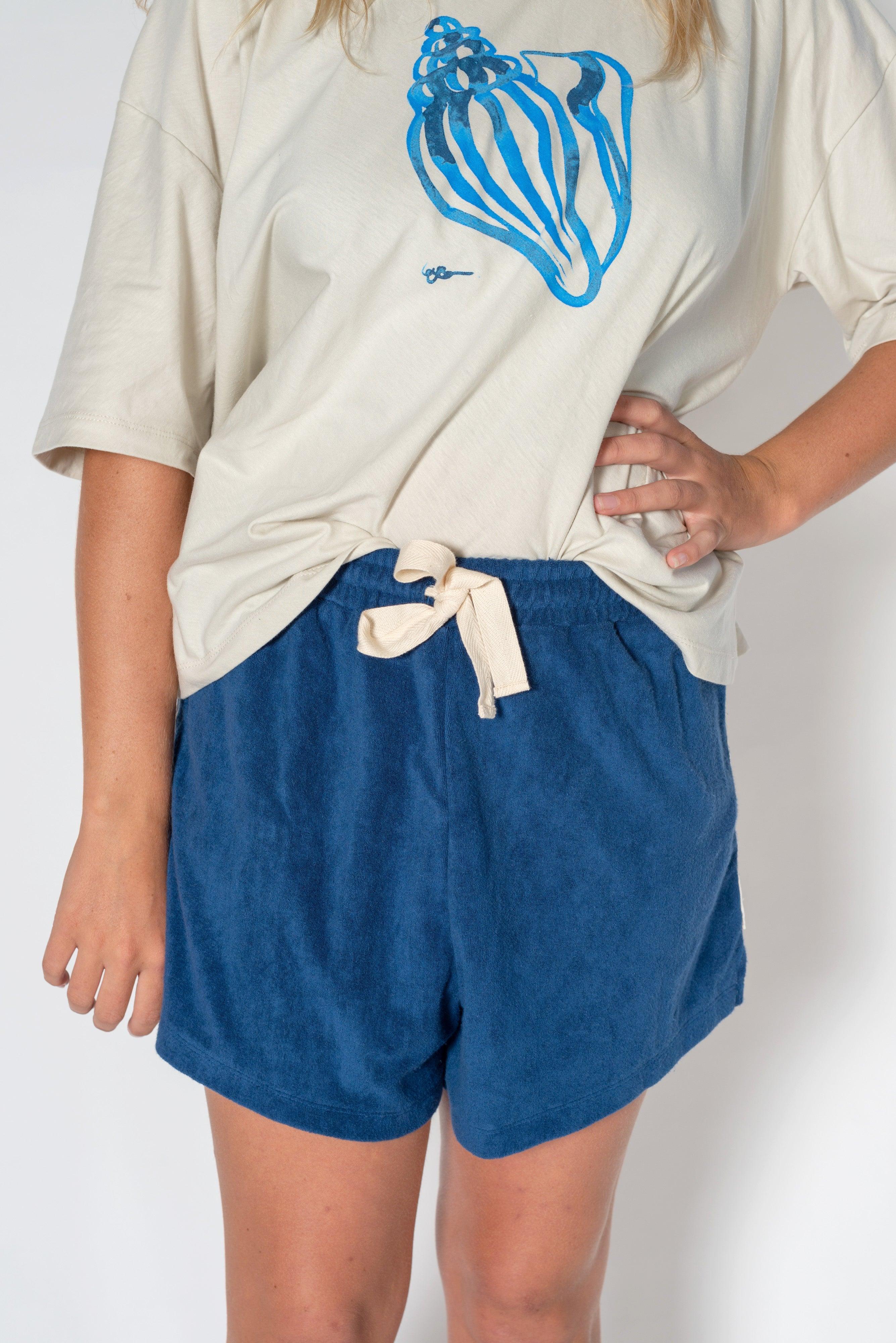 Lifestyle image side view
