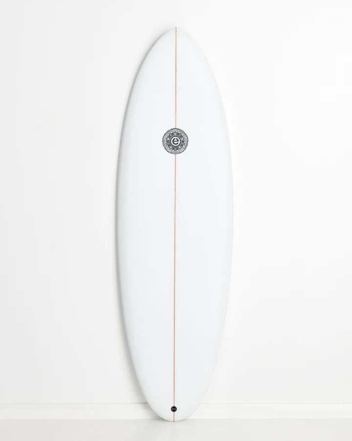 Scrambled Egg - Clear (Elemnt) - 5' 6" x 20 1/2" x 2 3/8" x 29.9L - Futures 4