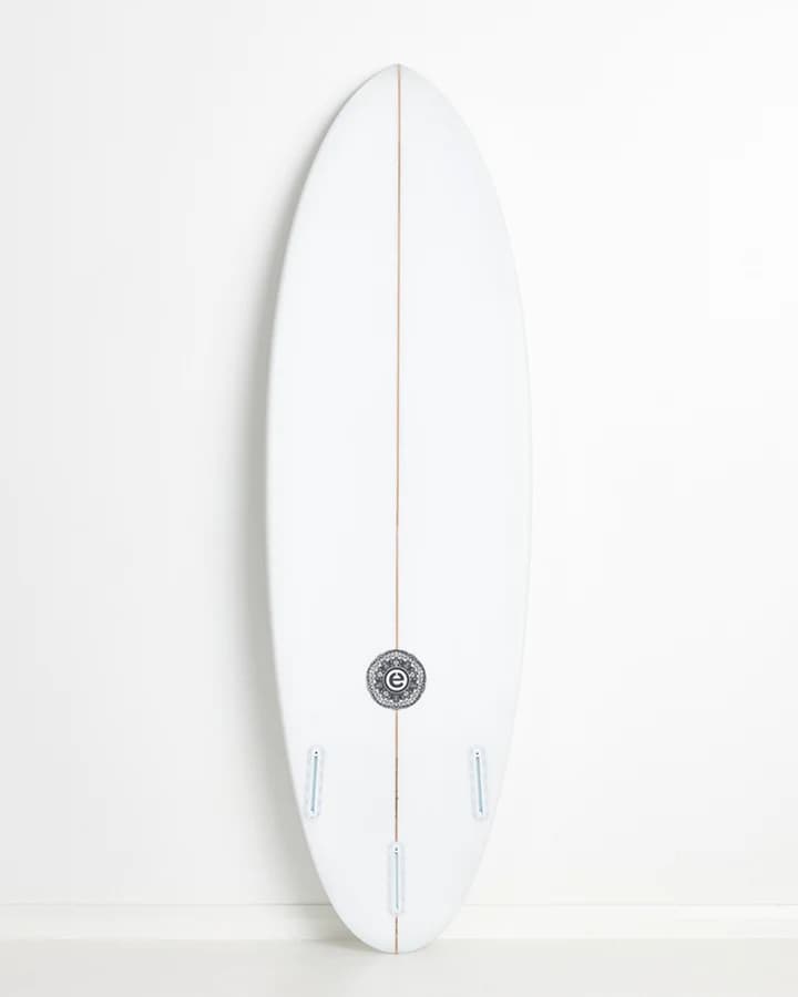 Scrambled Egg - Clear (Elemnt) - 5' 6" x 20 1/2" x 2 3/8" x 29.9L - Futures 6