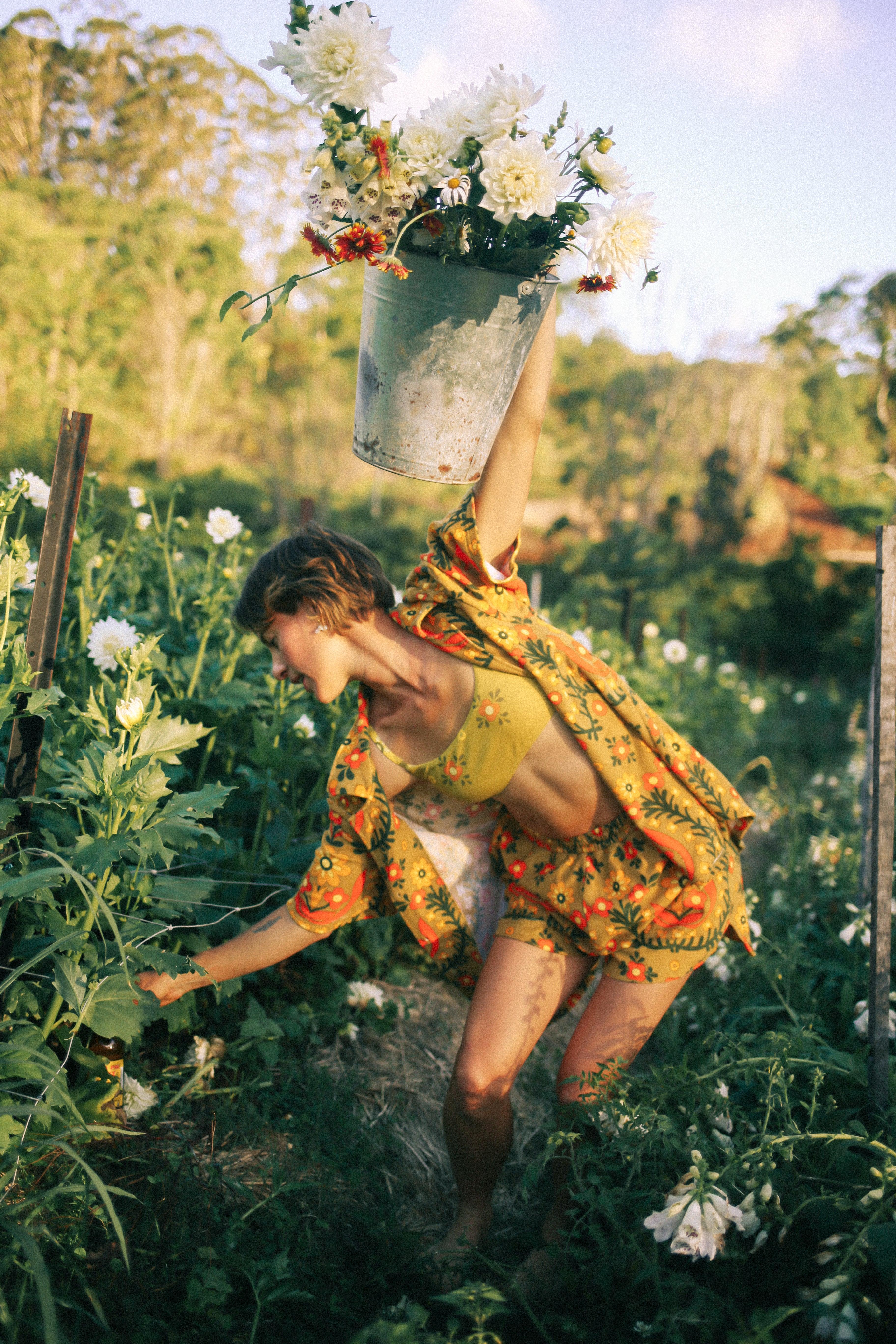 Shirt with bucket of flowers