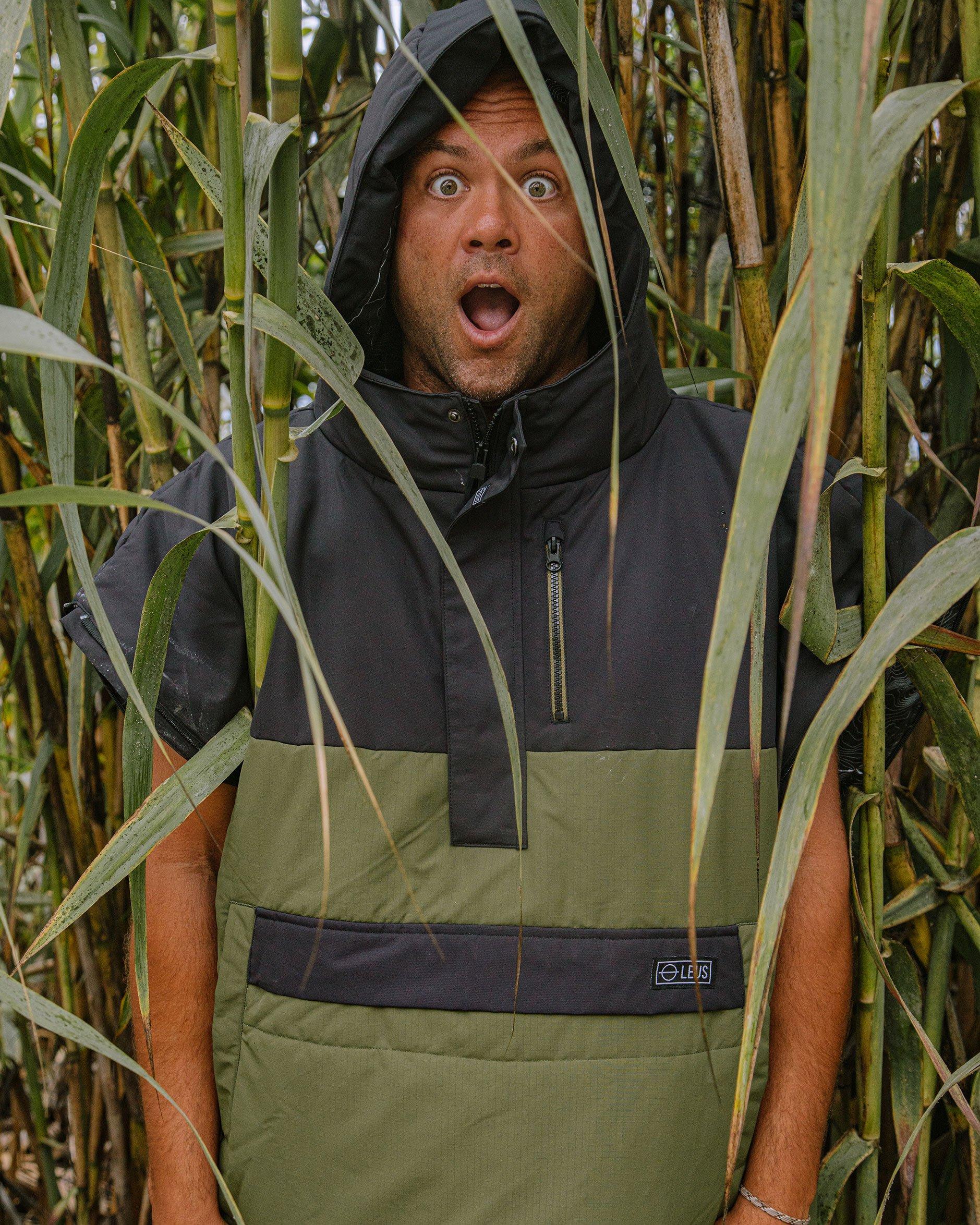 LEUS Yosemite Apex Poncho conner coffin