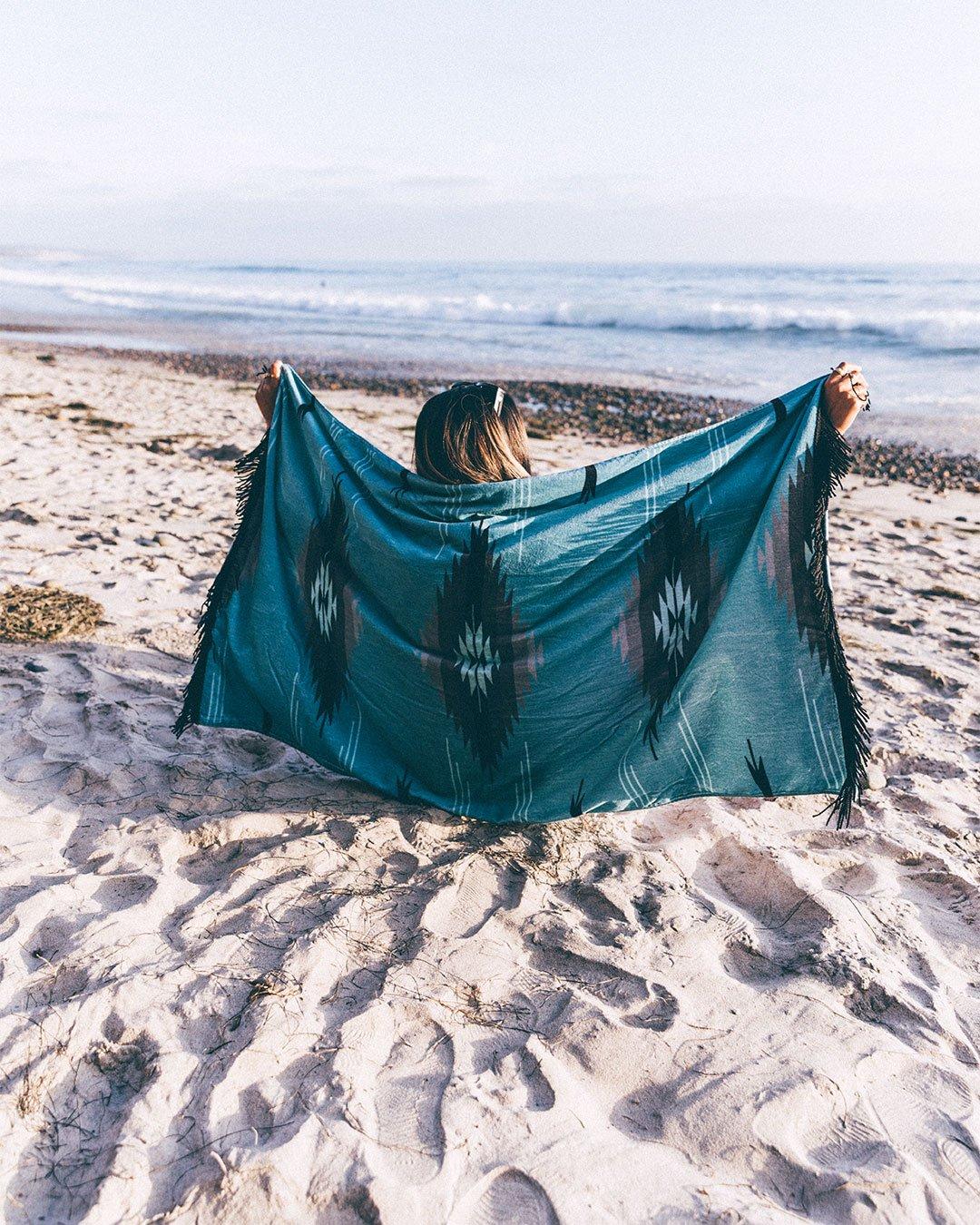 LEUS Heritage Sky Beach Towel-4
