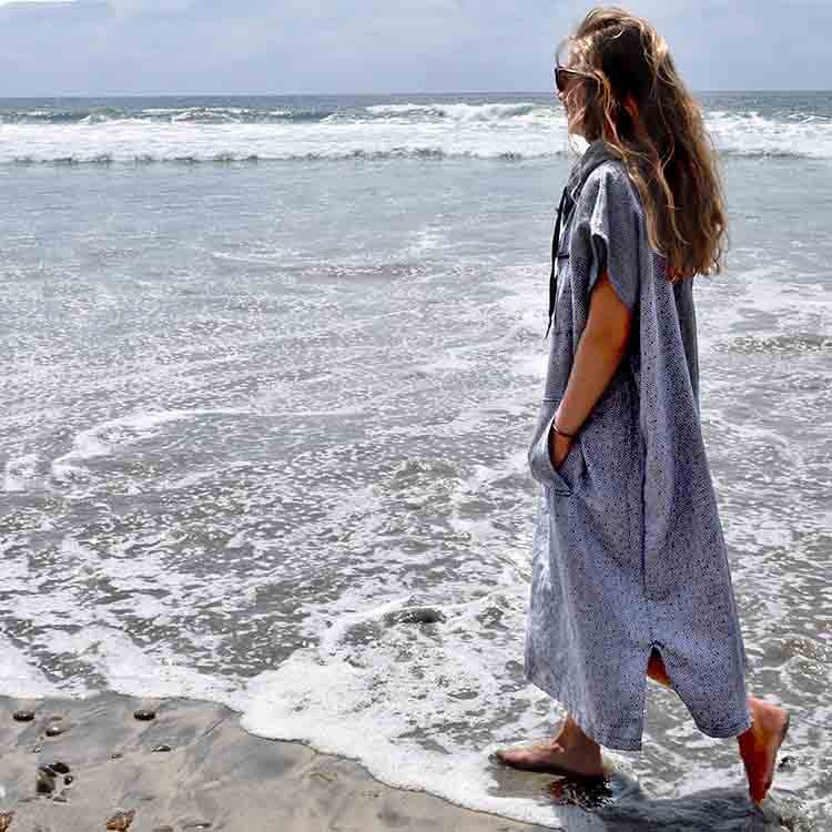 West Path Surf Changing Poncho - Lightweight Turkish
