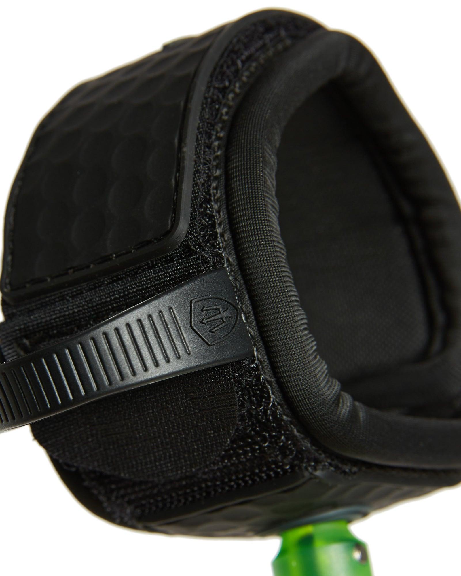 Black green legrope detail