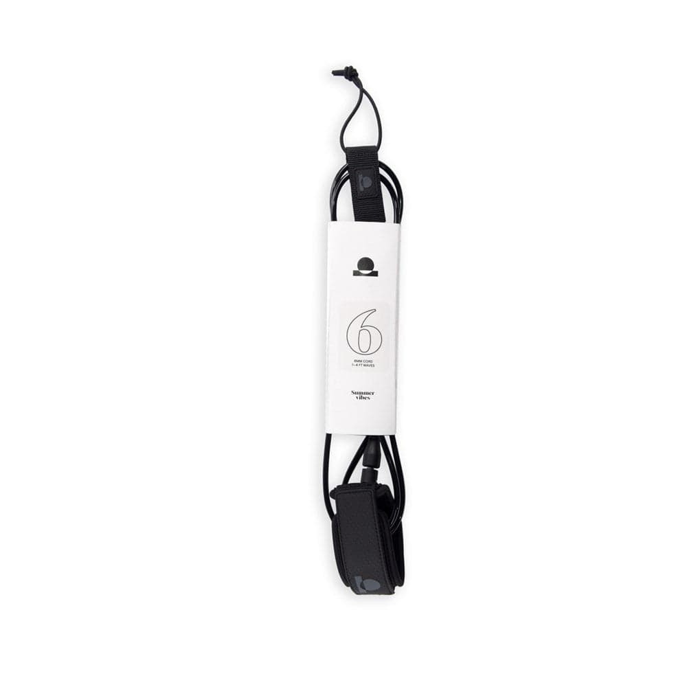 Leash with packaging