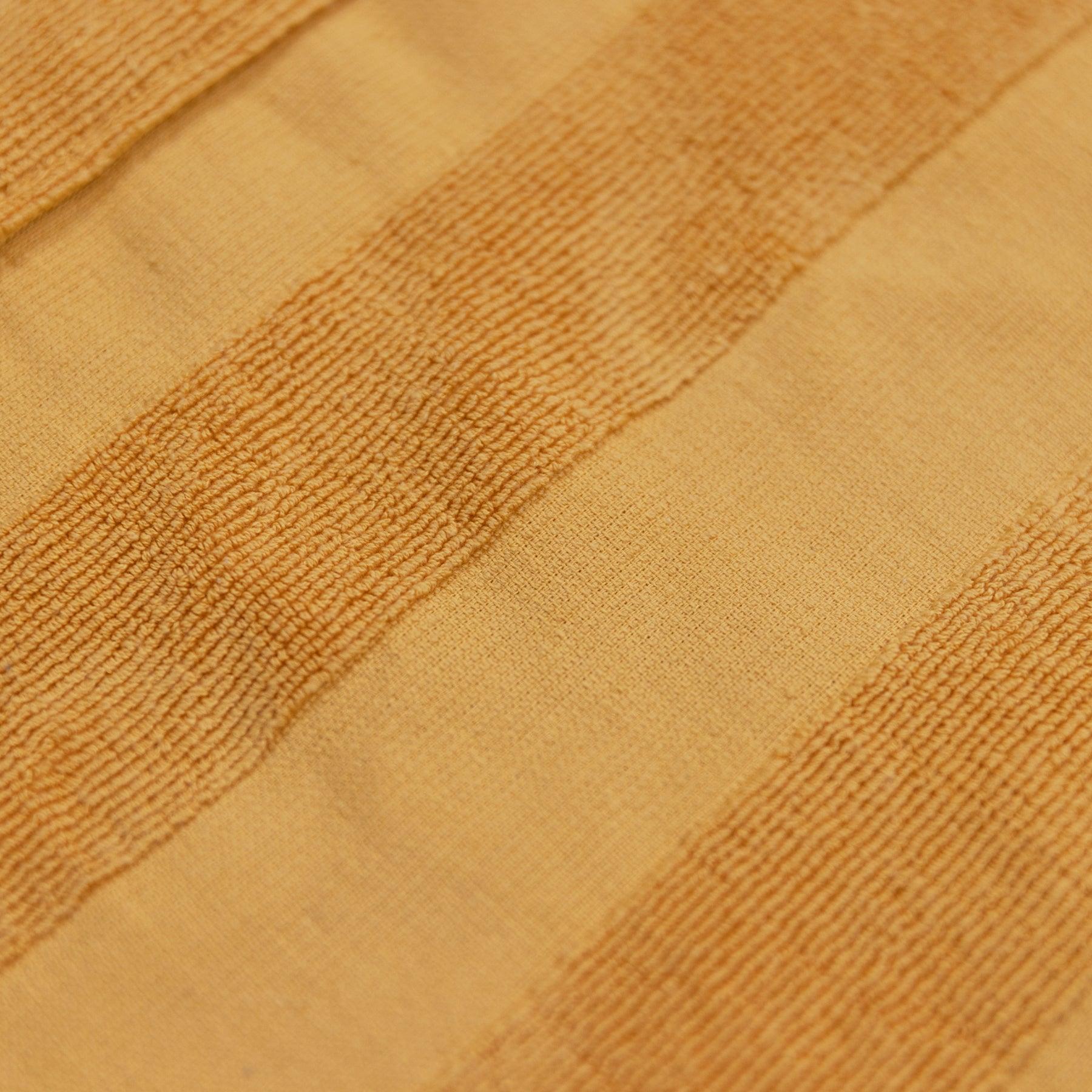 Ladies Layz Poncho Gold Closeup