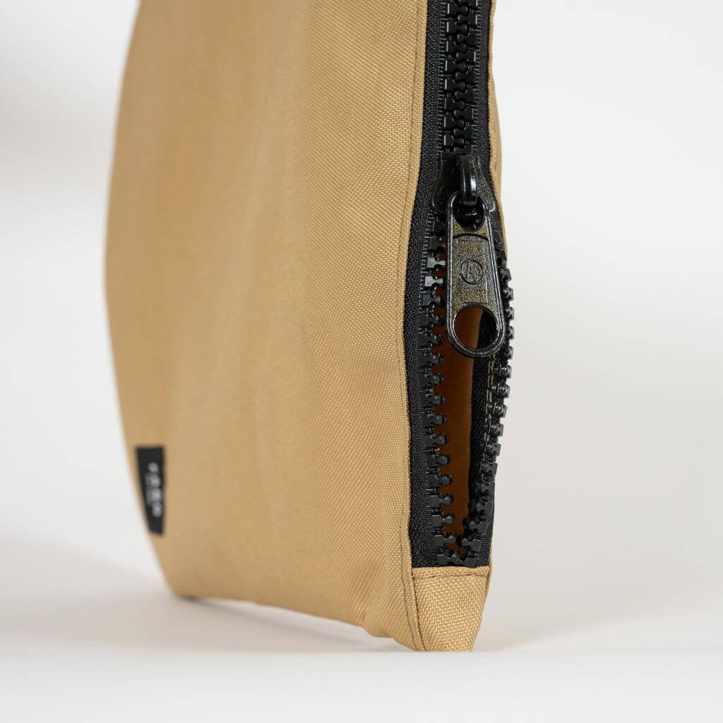 Fin Zipper Bag
