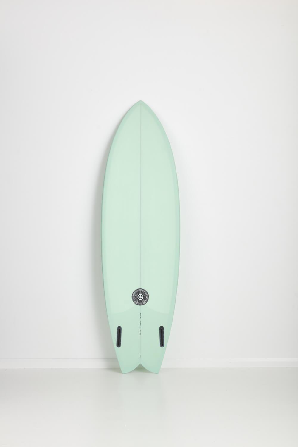 Twin Fish - Mint (Elemnt) - 5' 6" x 20 " x 2 3/8" x 27.3L - Futures 2